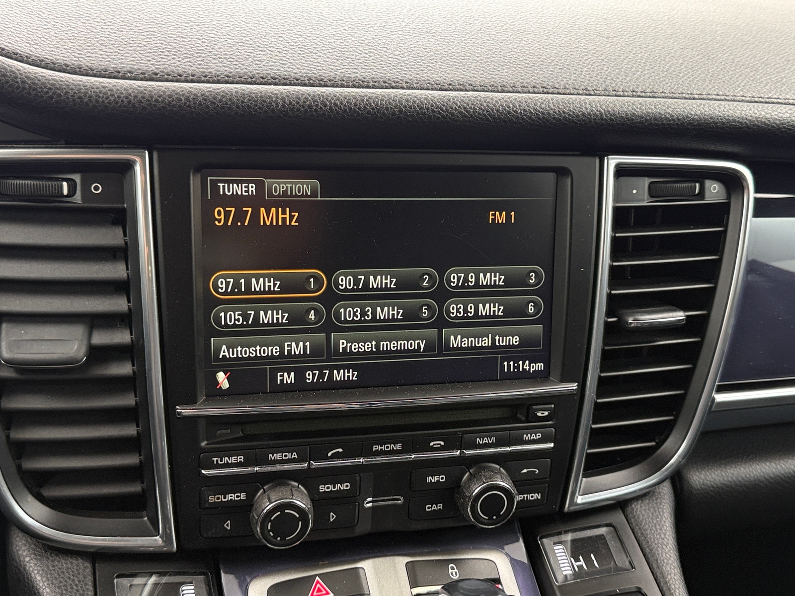 Thumbnail: 2013 Porsche Panamera - 3