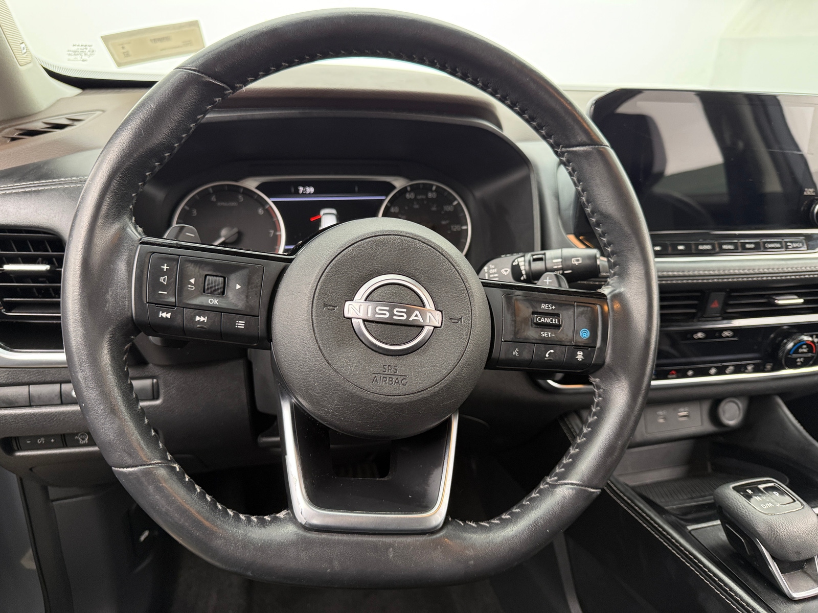 Thumbnail: 2023 Nissan Rogue - 4