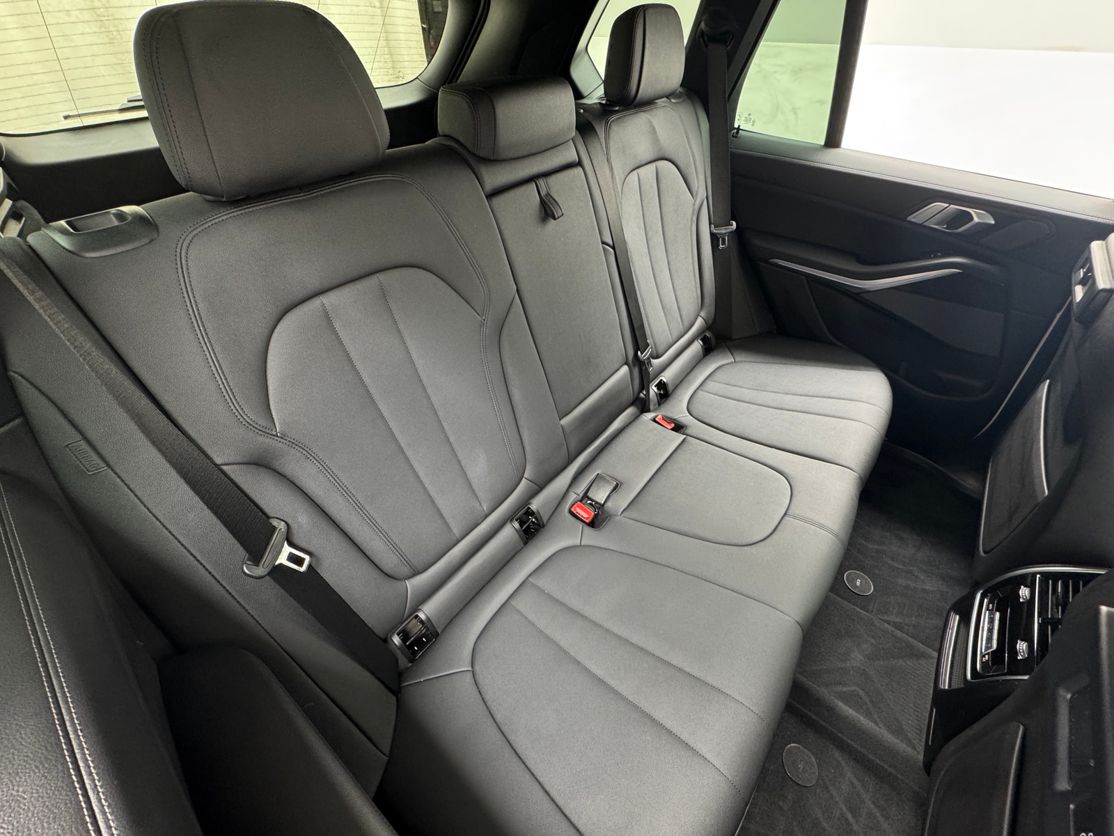 Thumbnail: 2021 BMW X5 - 5