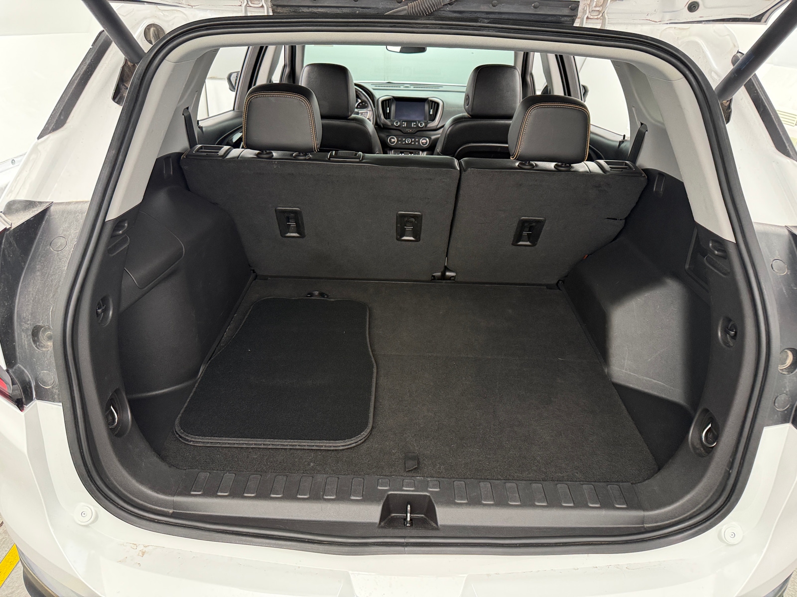 Thumbnail: 2024 GMC Terrain - 6