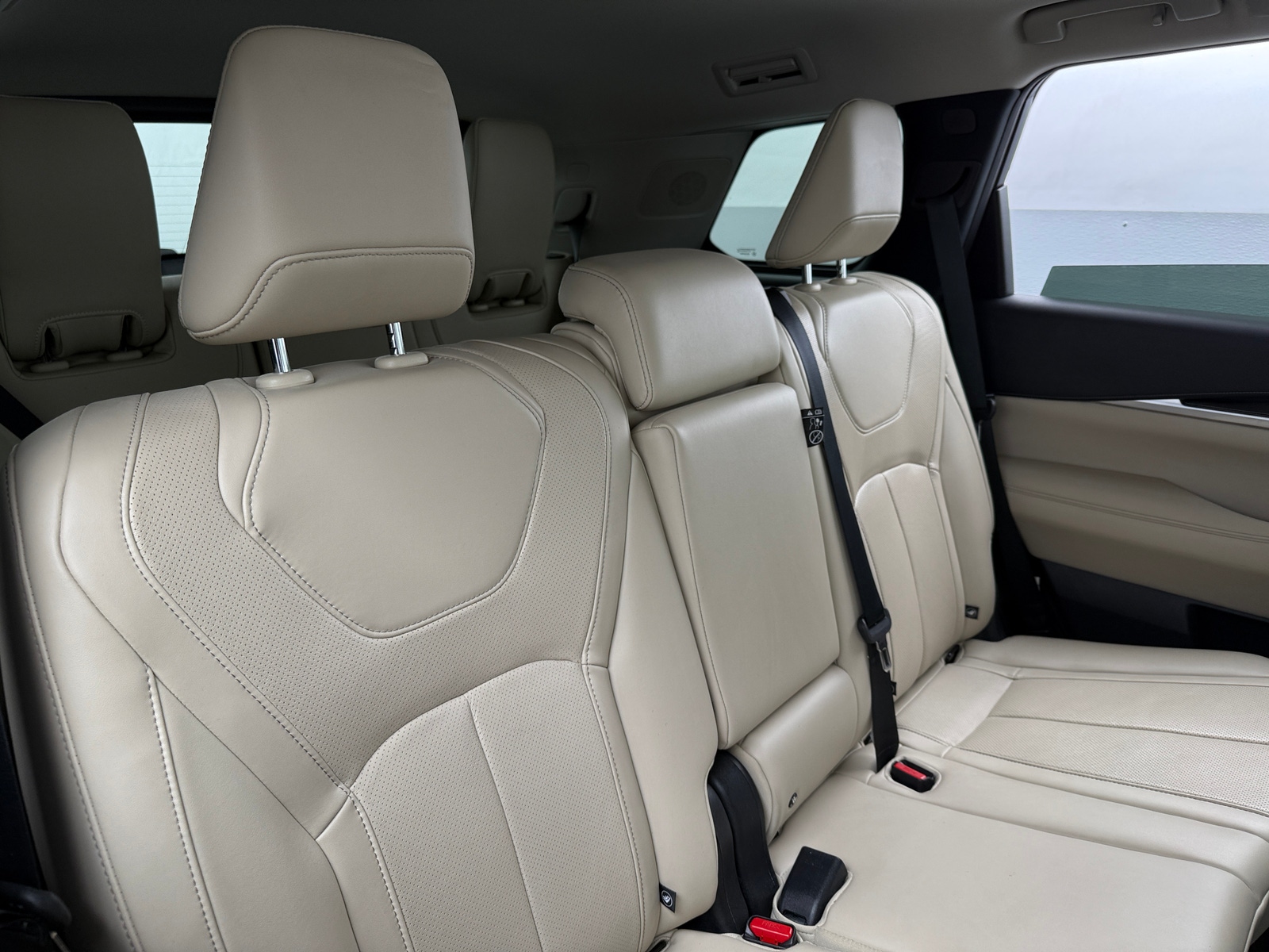 Thumbnail: 2023 INFINITI QX60 - 5