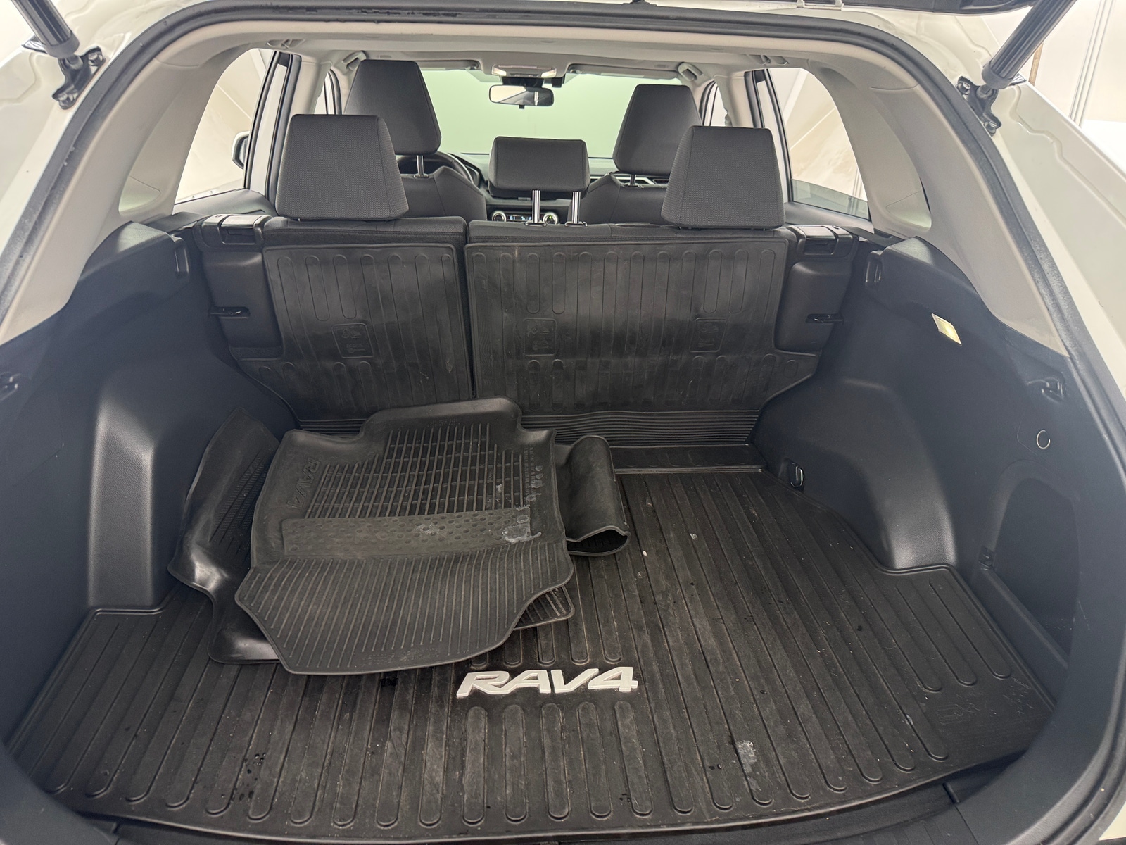 Thumbnail: 2023 Toyota RAV4 - 7