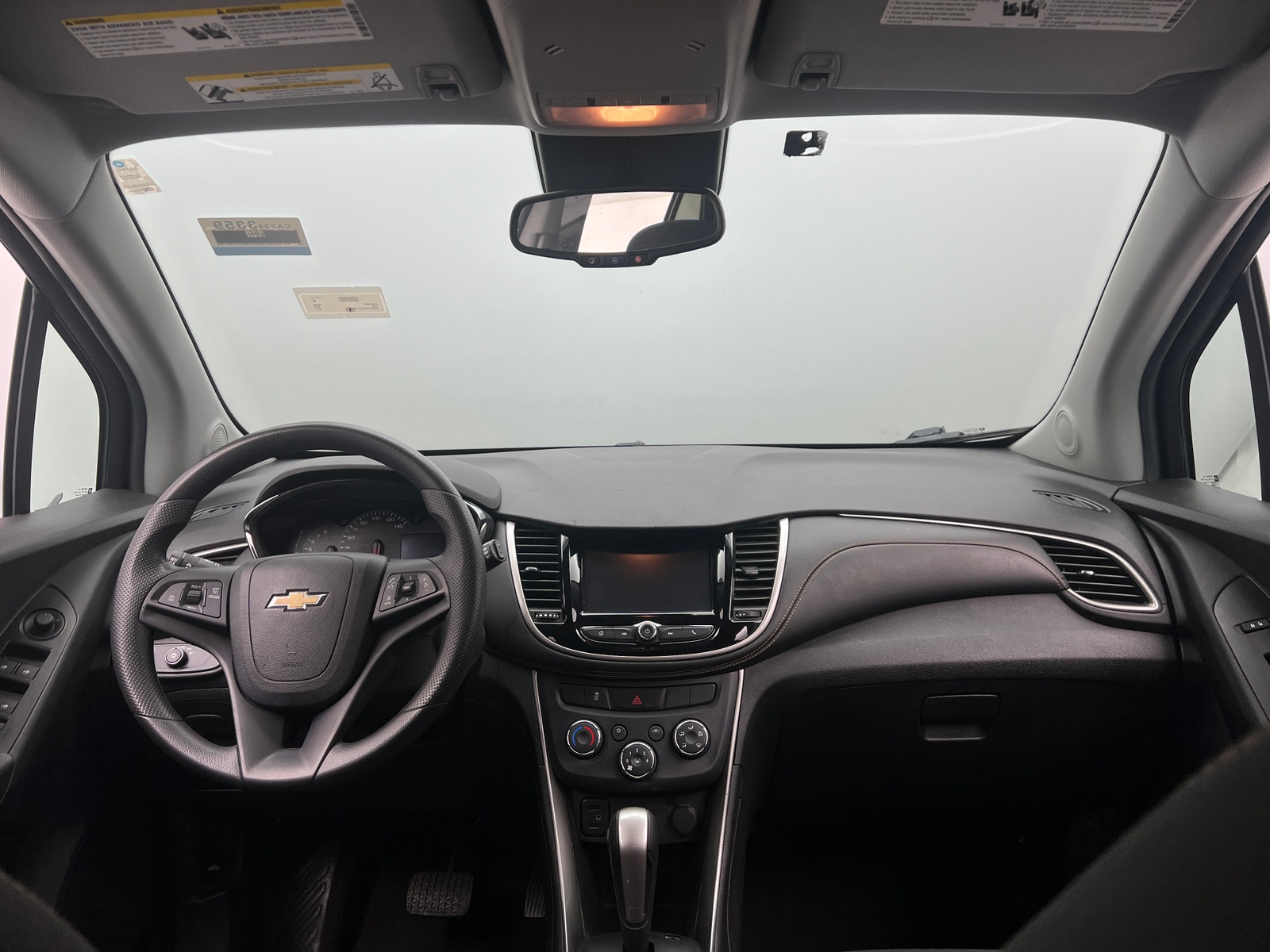 Thumbnail: 2017 Chevrolet Trax - 3