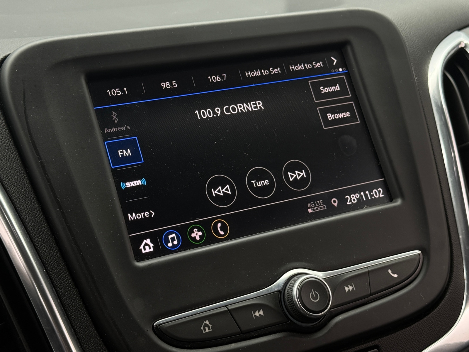 Thumbnail: 2021 Chevrolet Equinox - 4