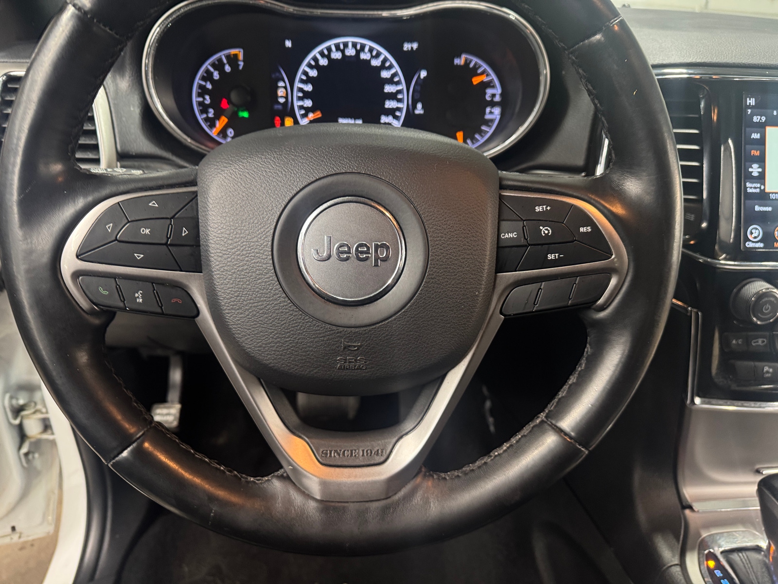 Thumbnail: 2021 Jeep Grand Cherokee - 4