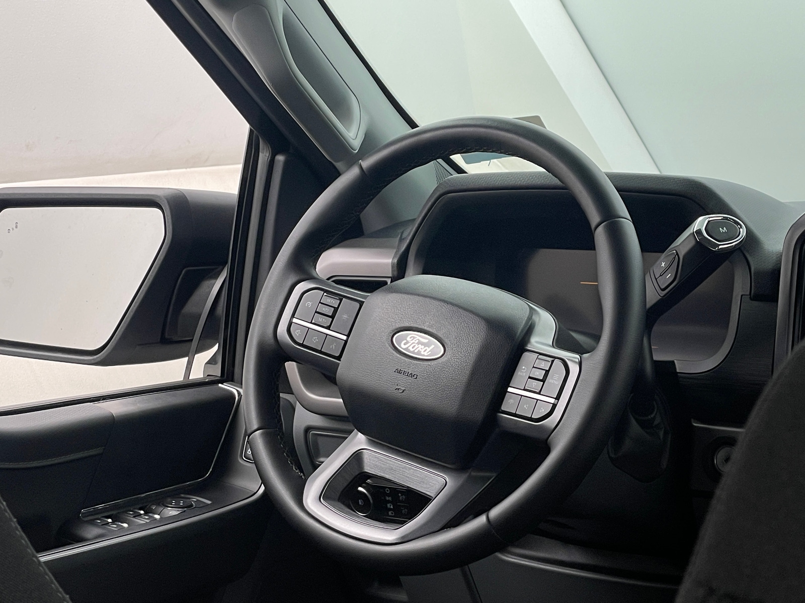 Thumbnail: 2025 Ford Econoline - 5