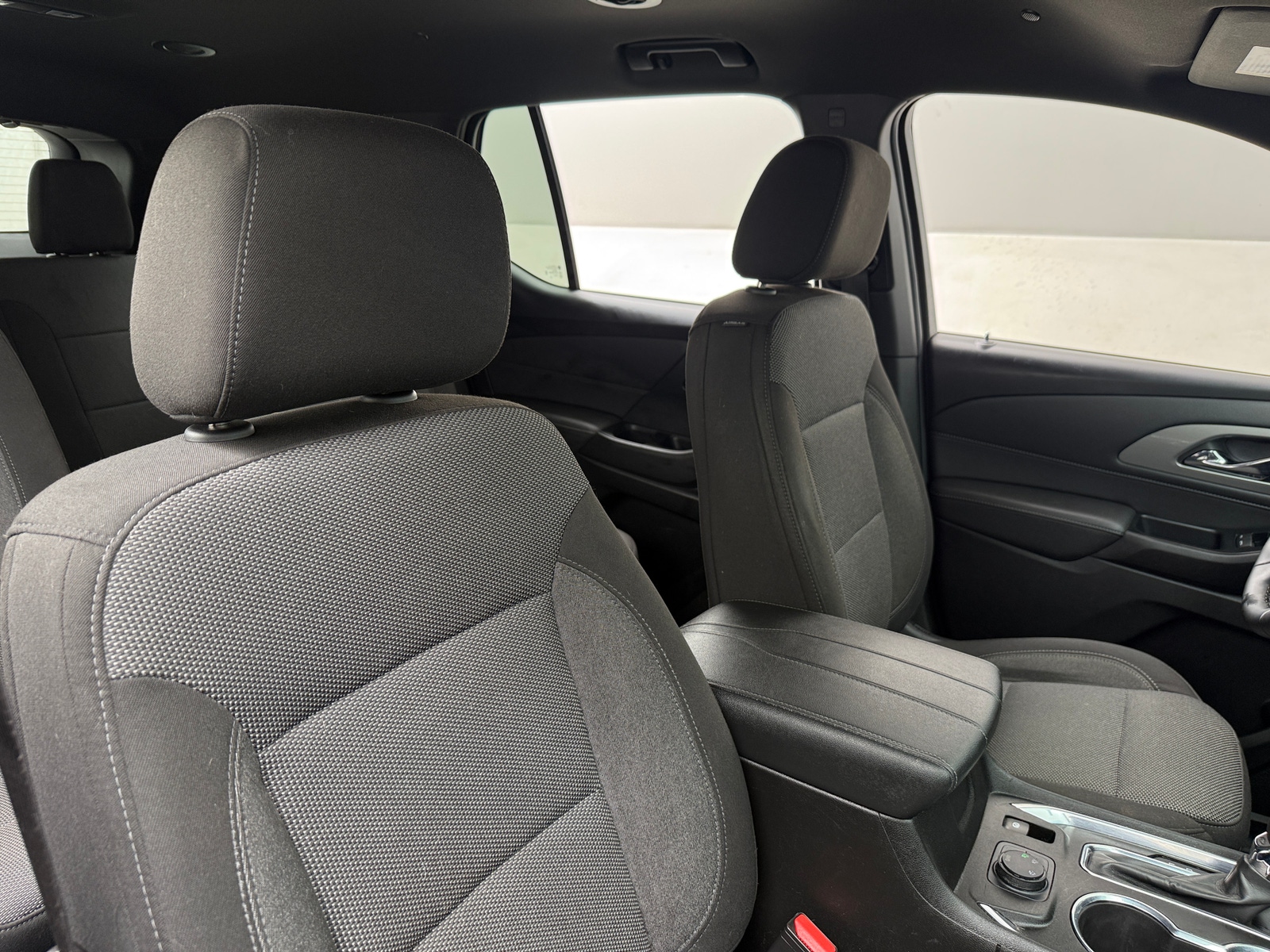 Thumbnail: 2023 Chevrolet Traverse - 2