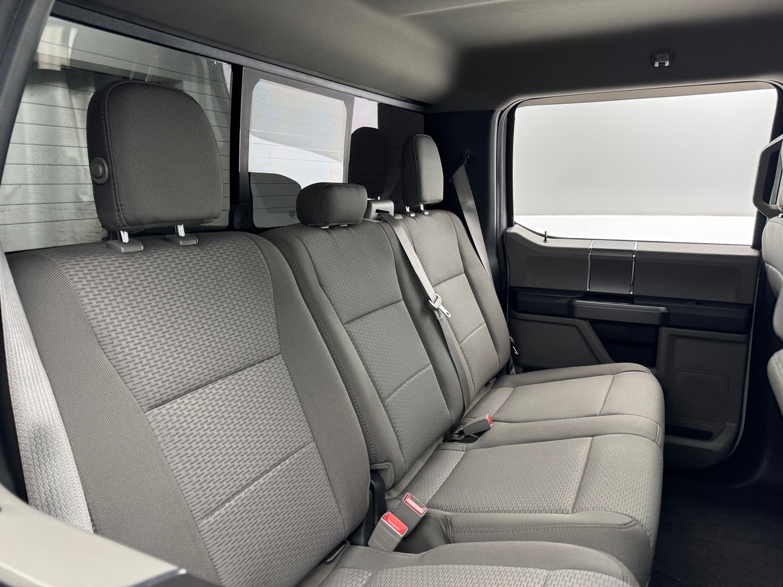 Thumbnail: 2019 Ford Econoline - 6