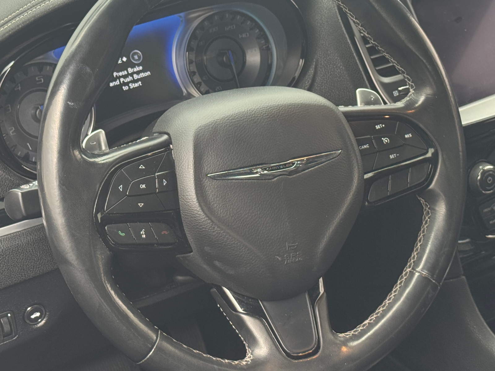 Thumbnail: 2020 Chrysler 300 - 4