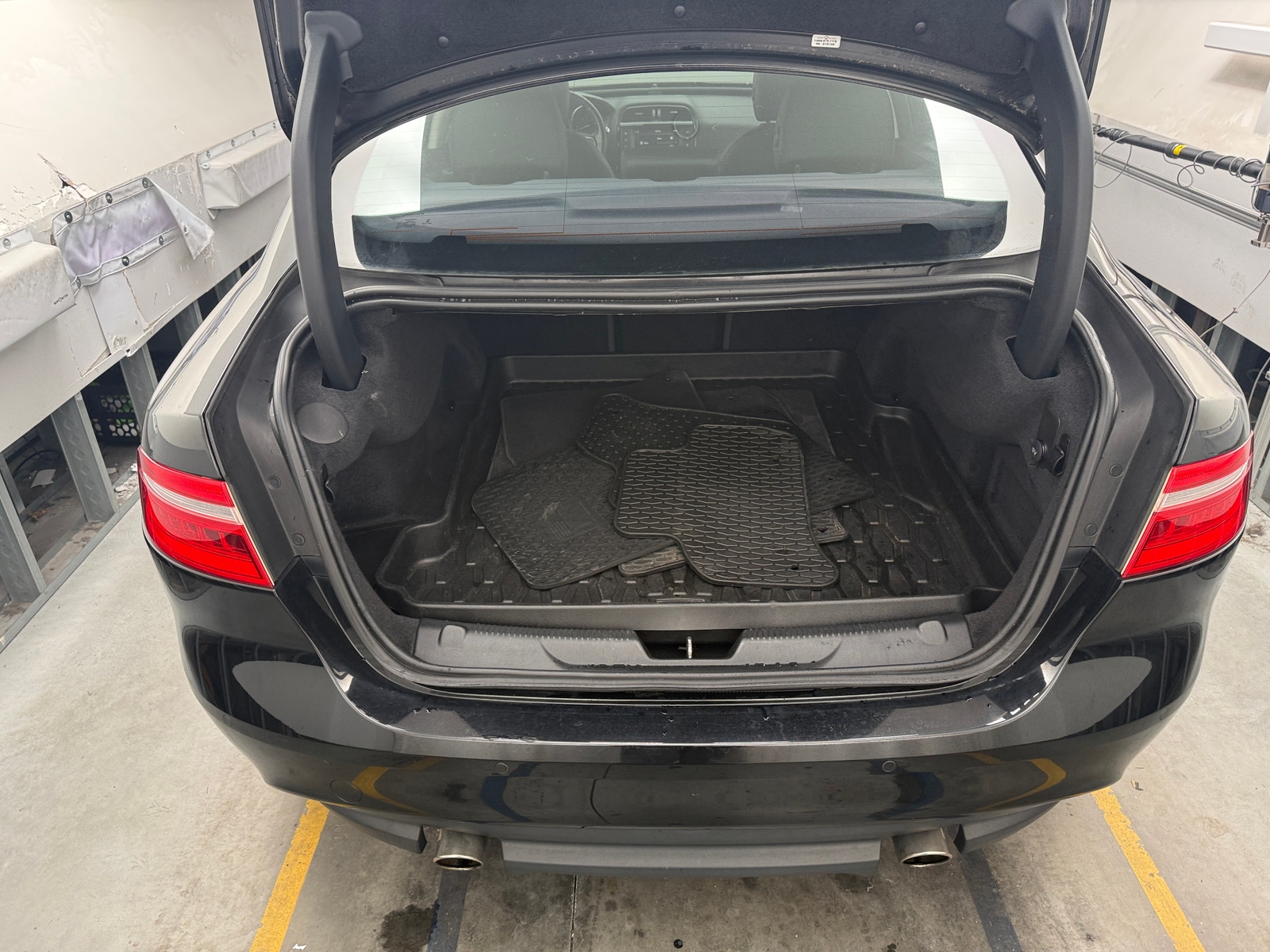 Thumbnail: 2018 Jaguar XE - 6