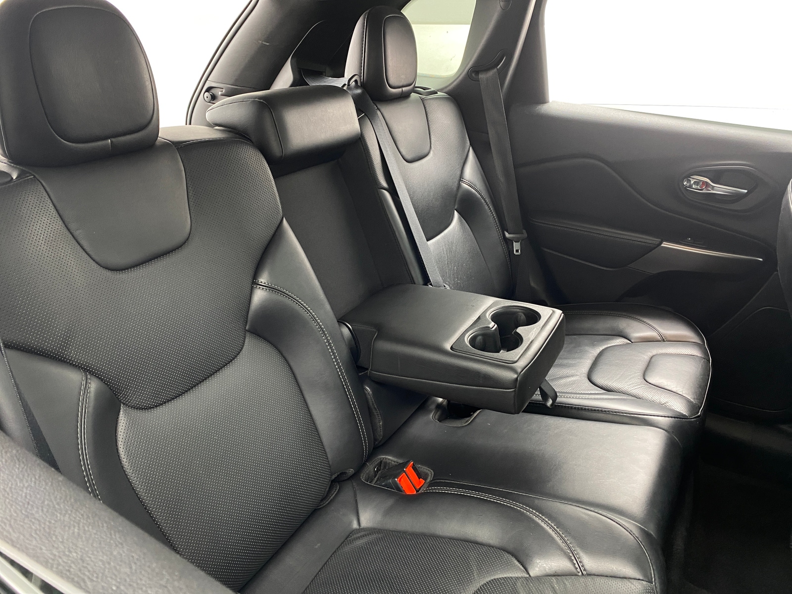 Thumbnail: 2021 Jeep Cherokee - 5