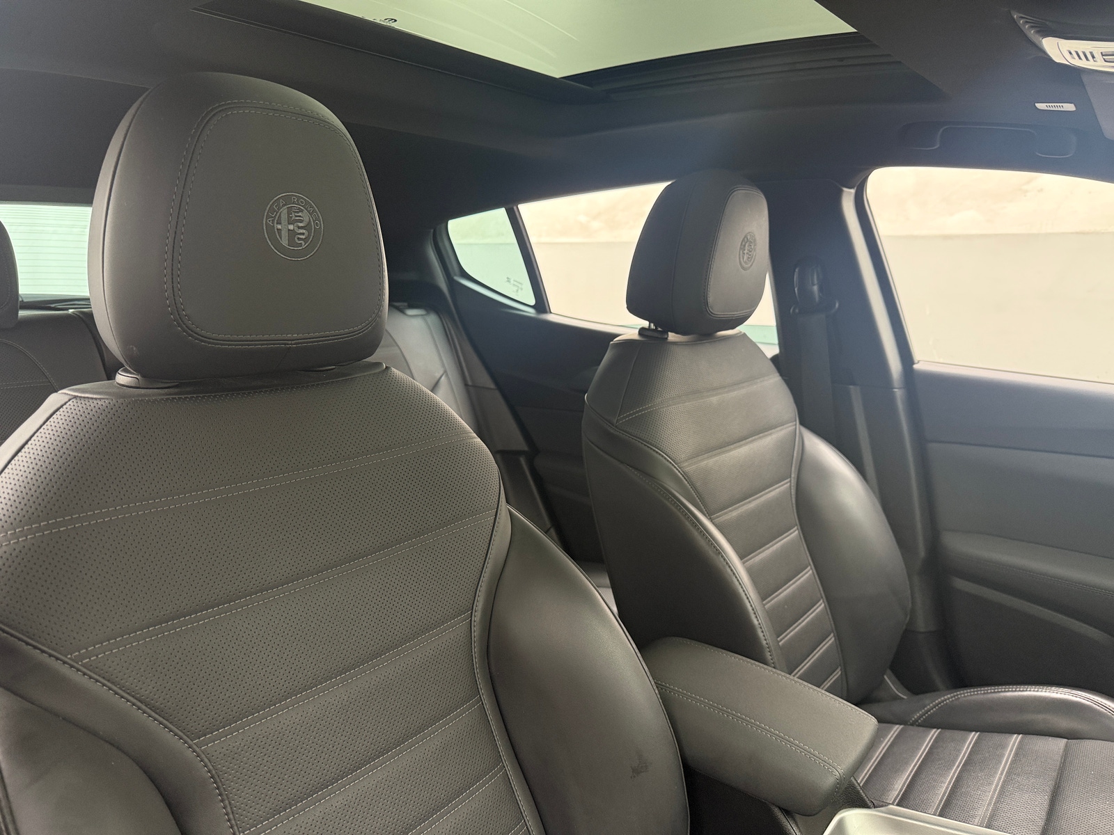 Thumbnail: 2024 Alfa Romeo Tonale - 2