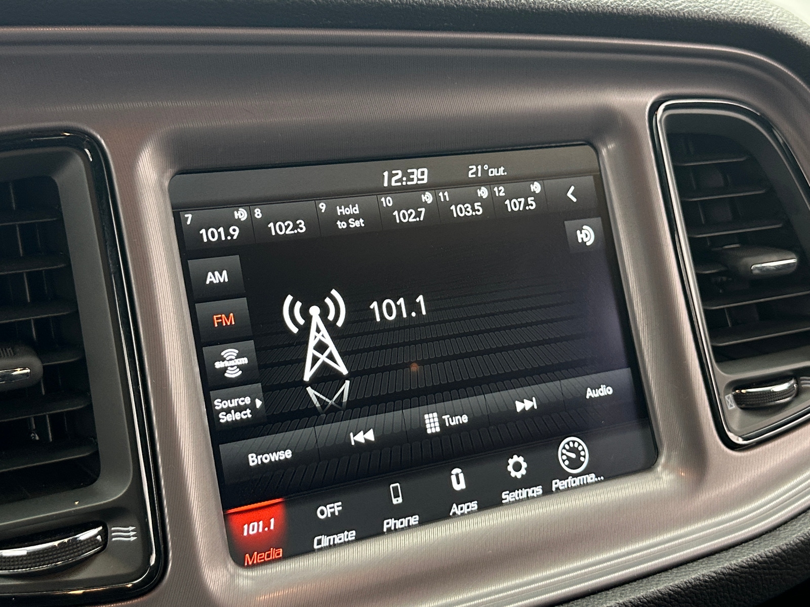 Thumbnail: 2023 Dodge Challenger - 4