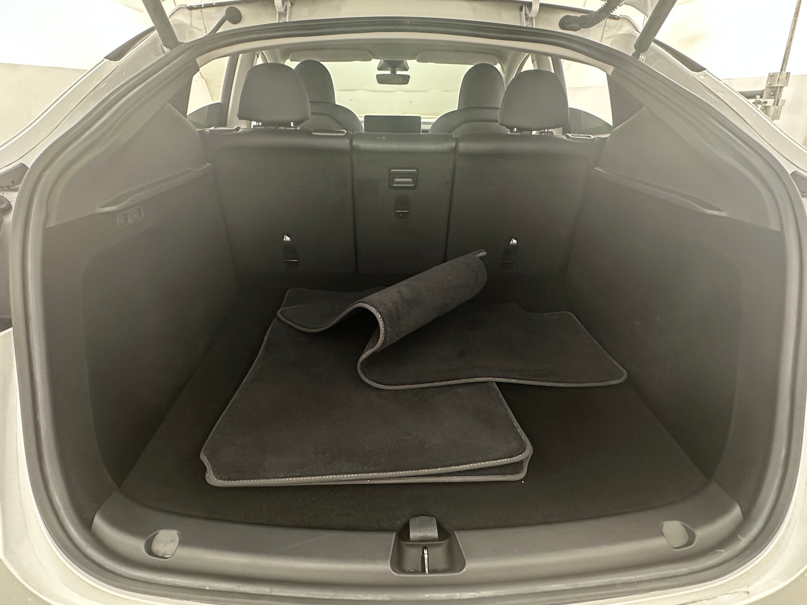 Thumbnail: 2023 Tesla Model Y - 6