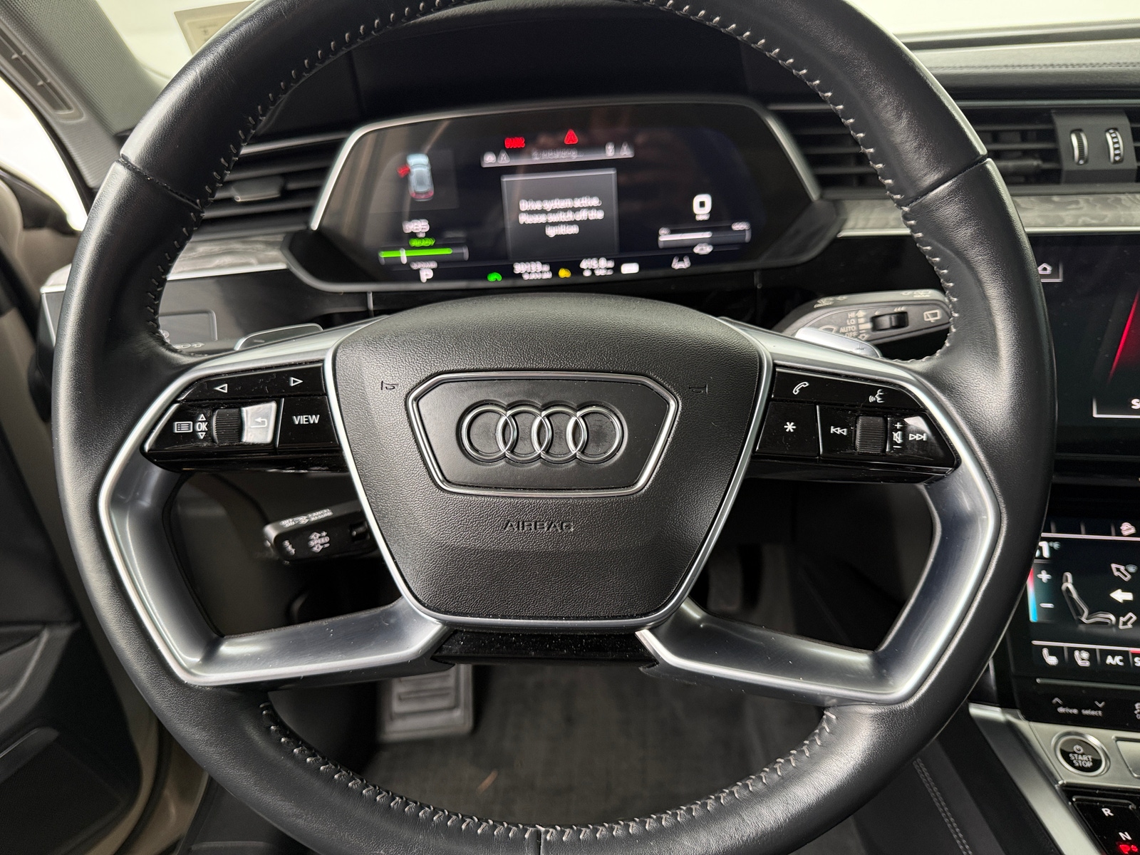 Thumbnail: 2021 Audi e-tron - 4