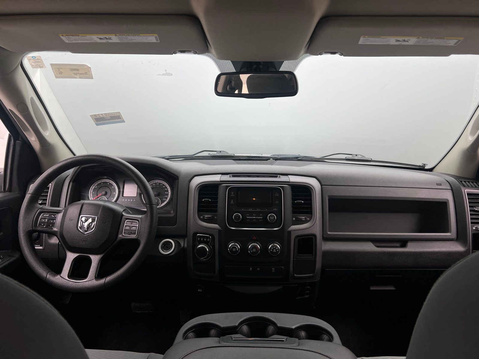 Thumbnail: 2019 RAM 1500 Classic - 3