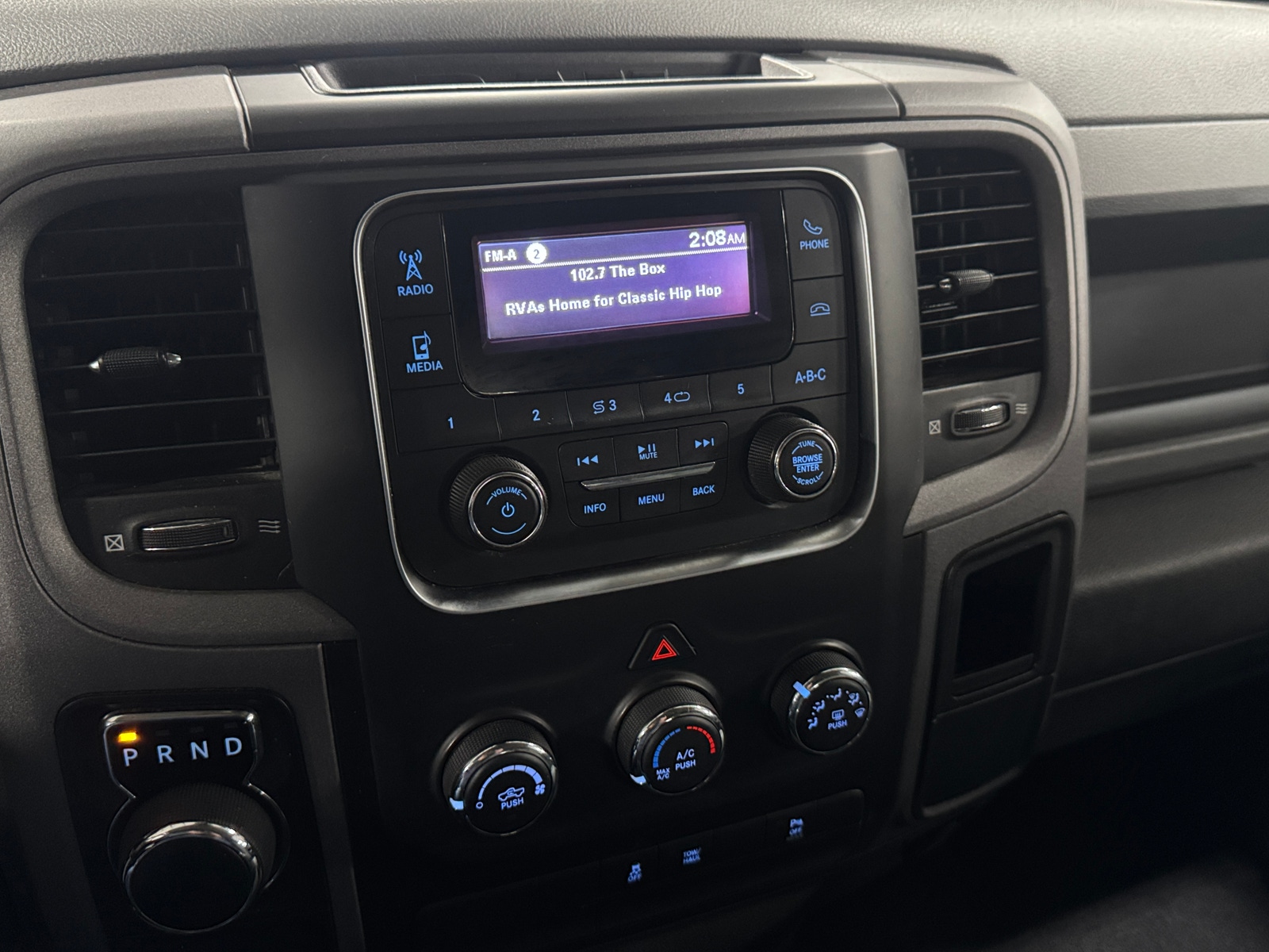 Thumbnail: 2019 RAM 1500 Classic - 4