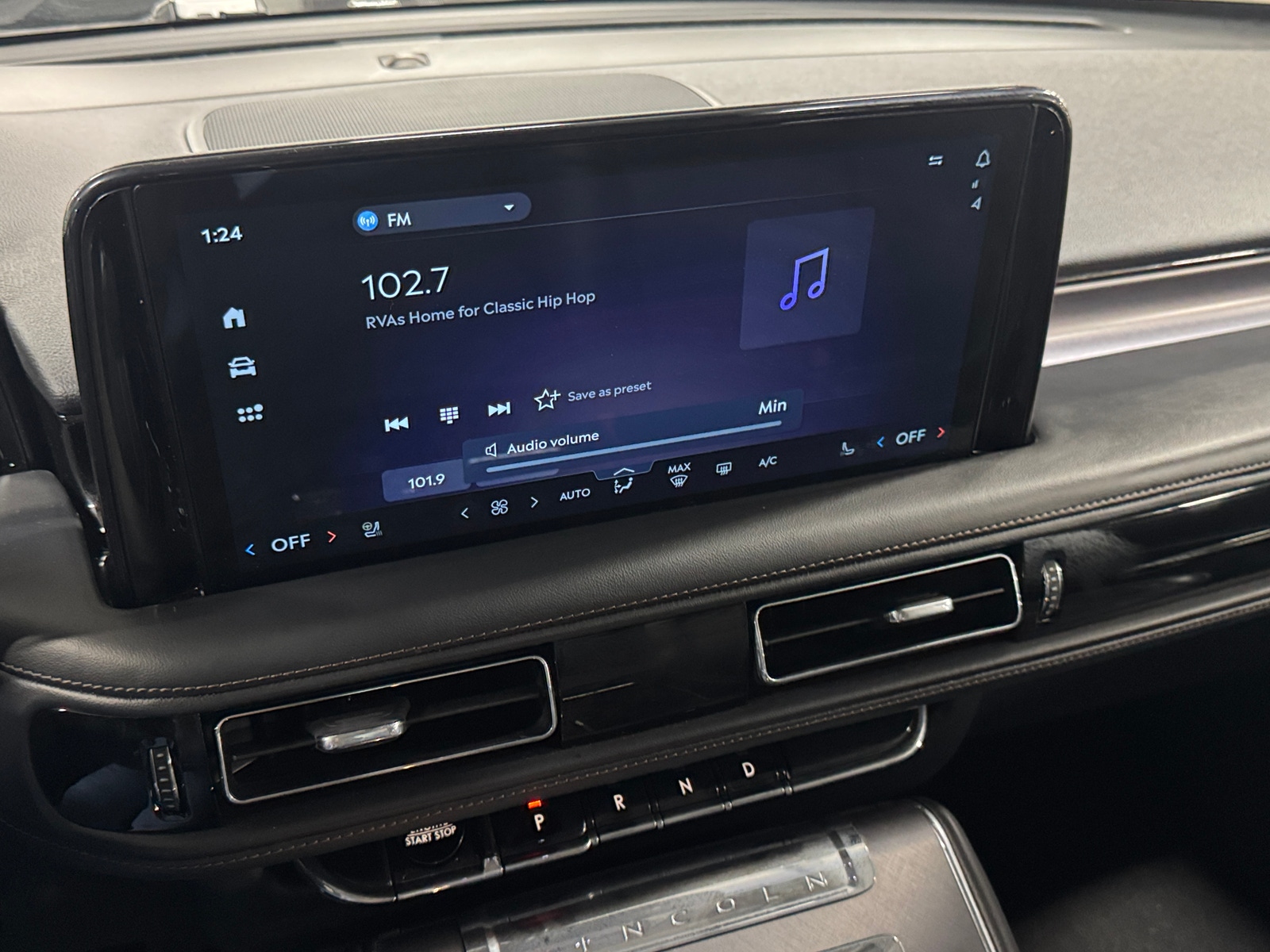 Thumbnail: 2025 Lincoln Aviator - 3