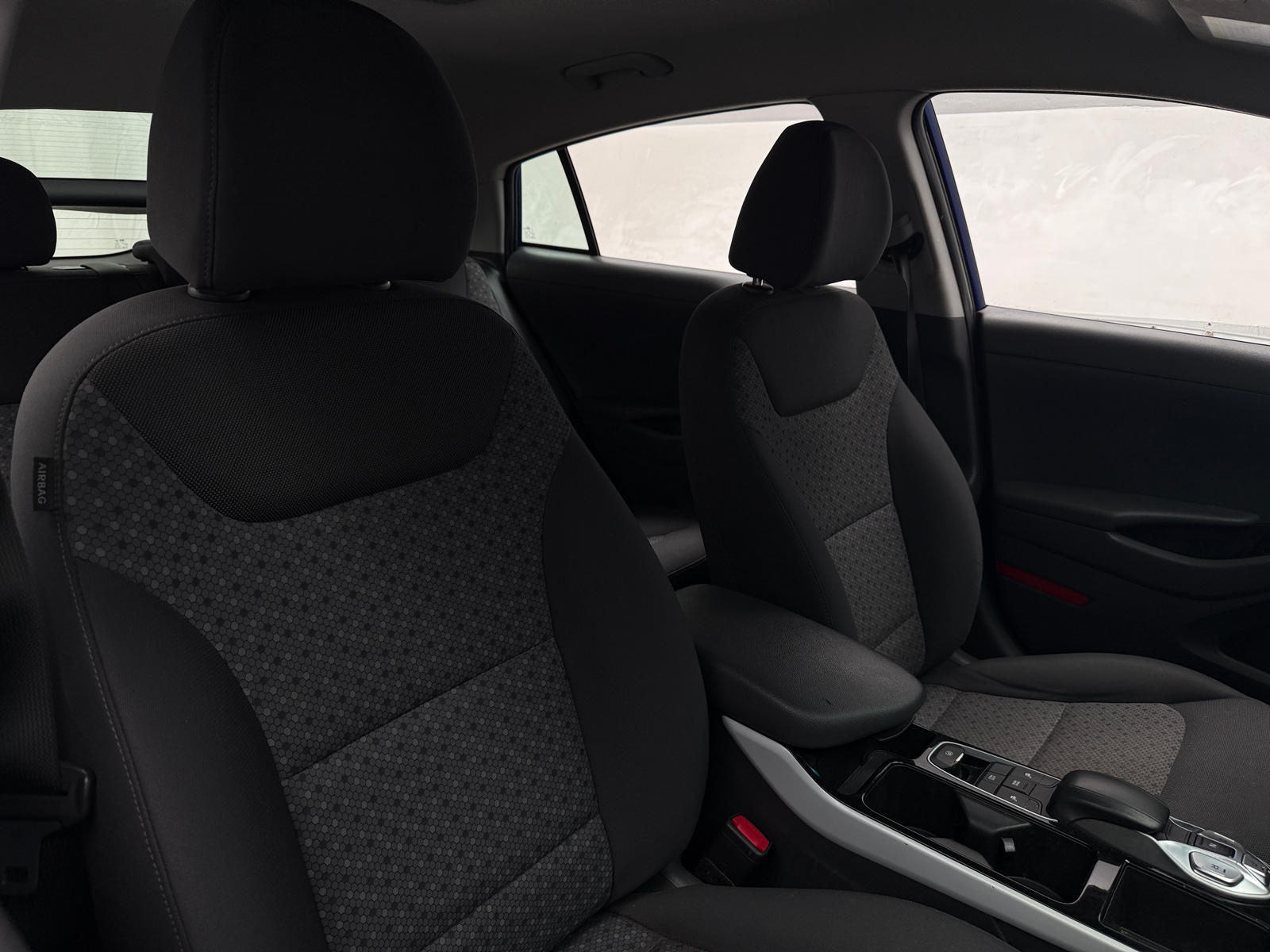 Thumbnail: 2019 Hyundai Ioniq - 2