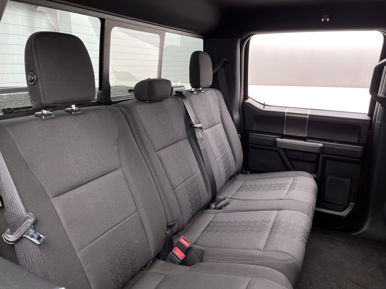 Thumbnail: 2019 Ford Econoline - 6