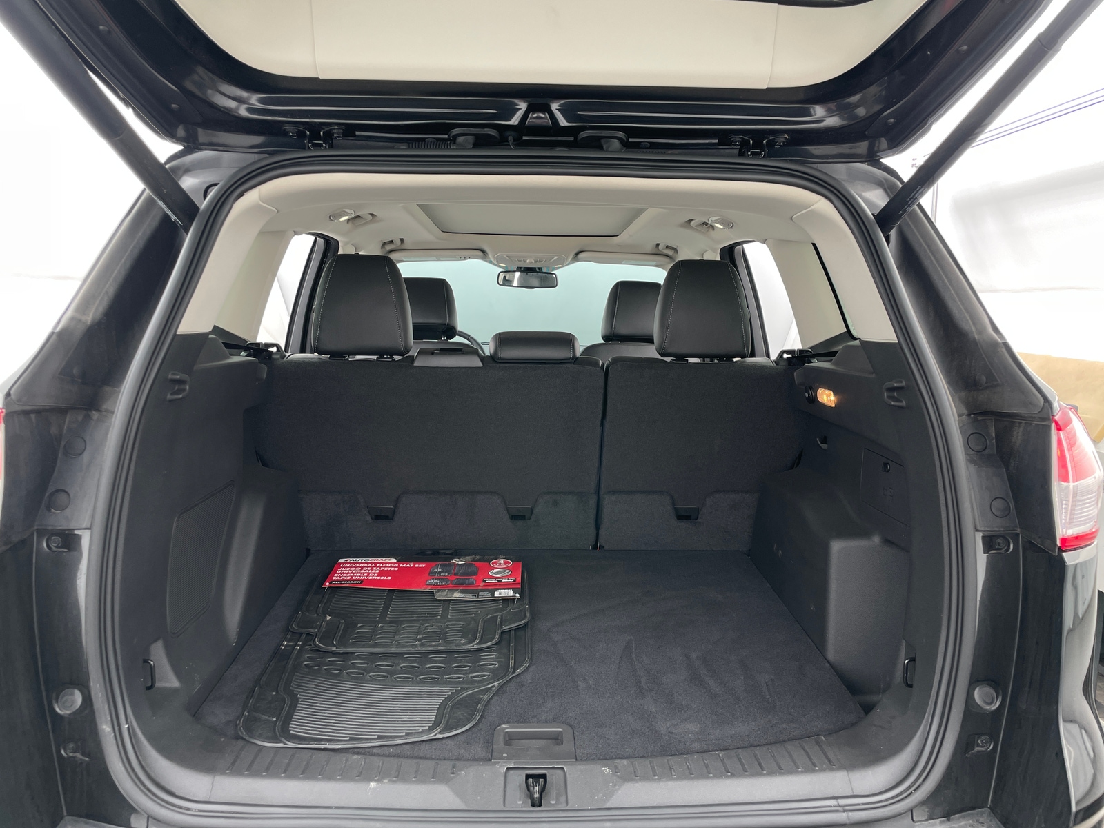 Thumbnail: 2015 Ford Escape - 6