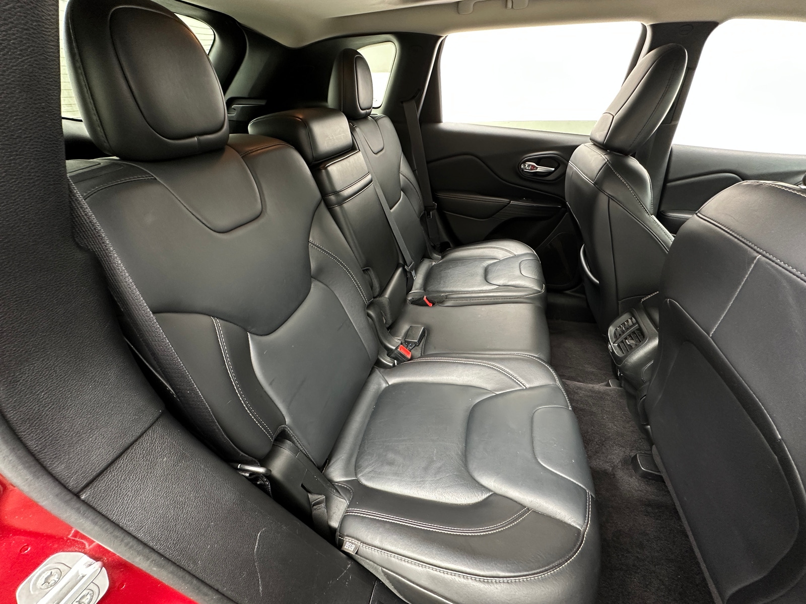 Thumbnail: 2016 Jeep Cherokee - 5