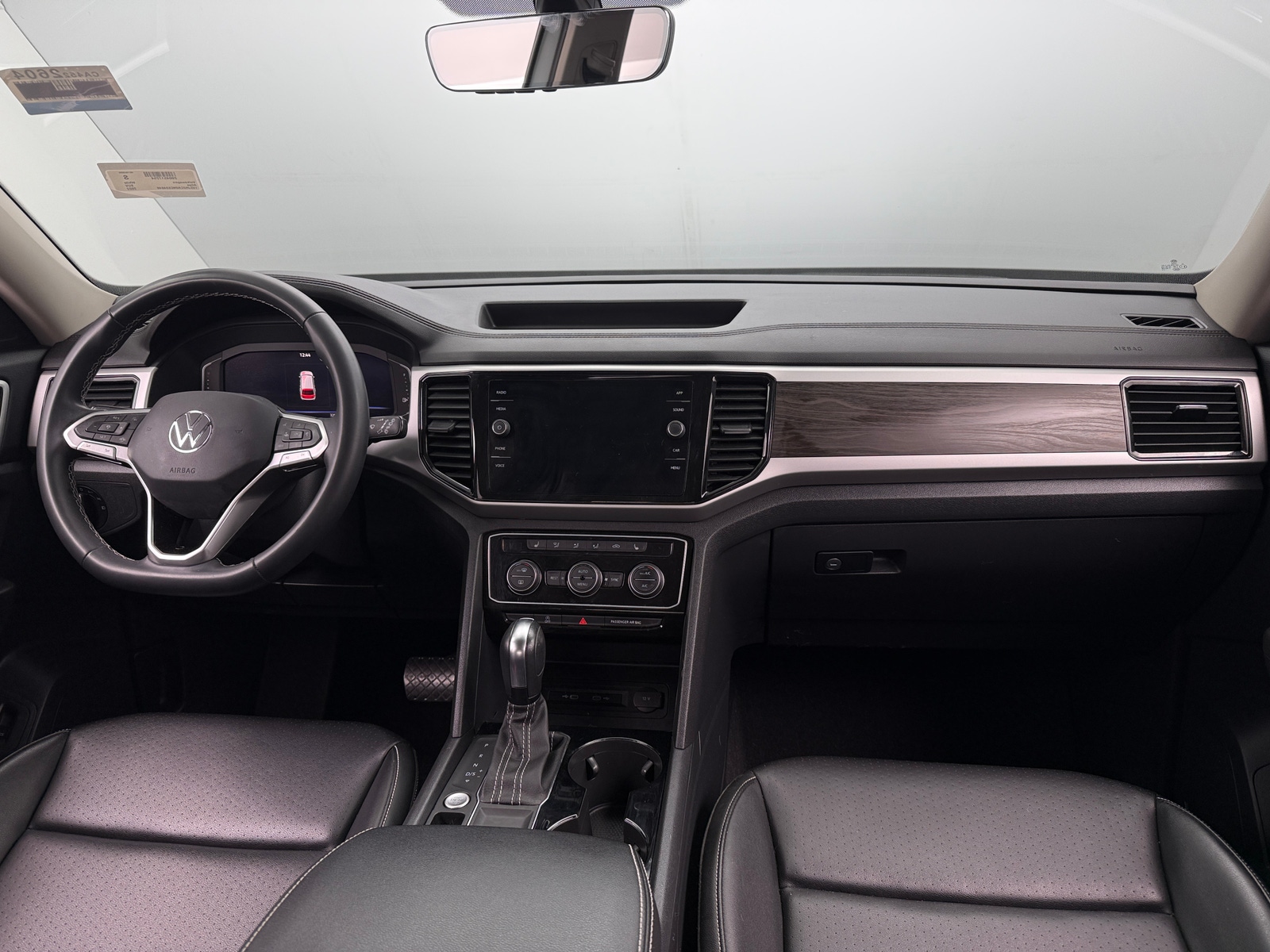 Thumbnail: 2022 Volkswagen Atlas - 2