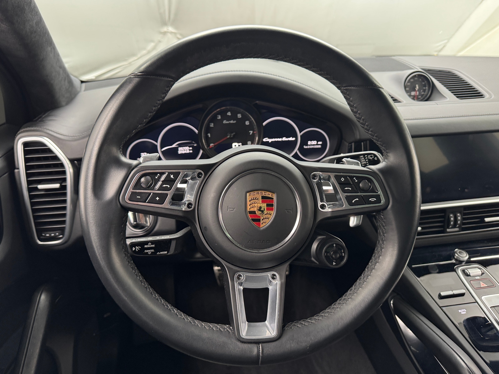 Thumbnail: 2019 Porsche Cayenne - 4