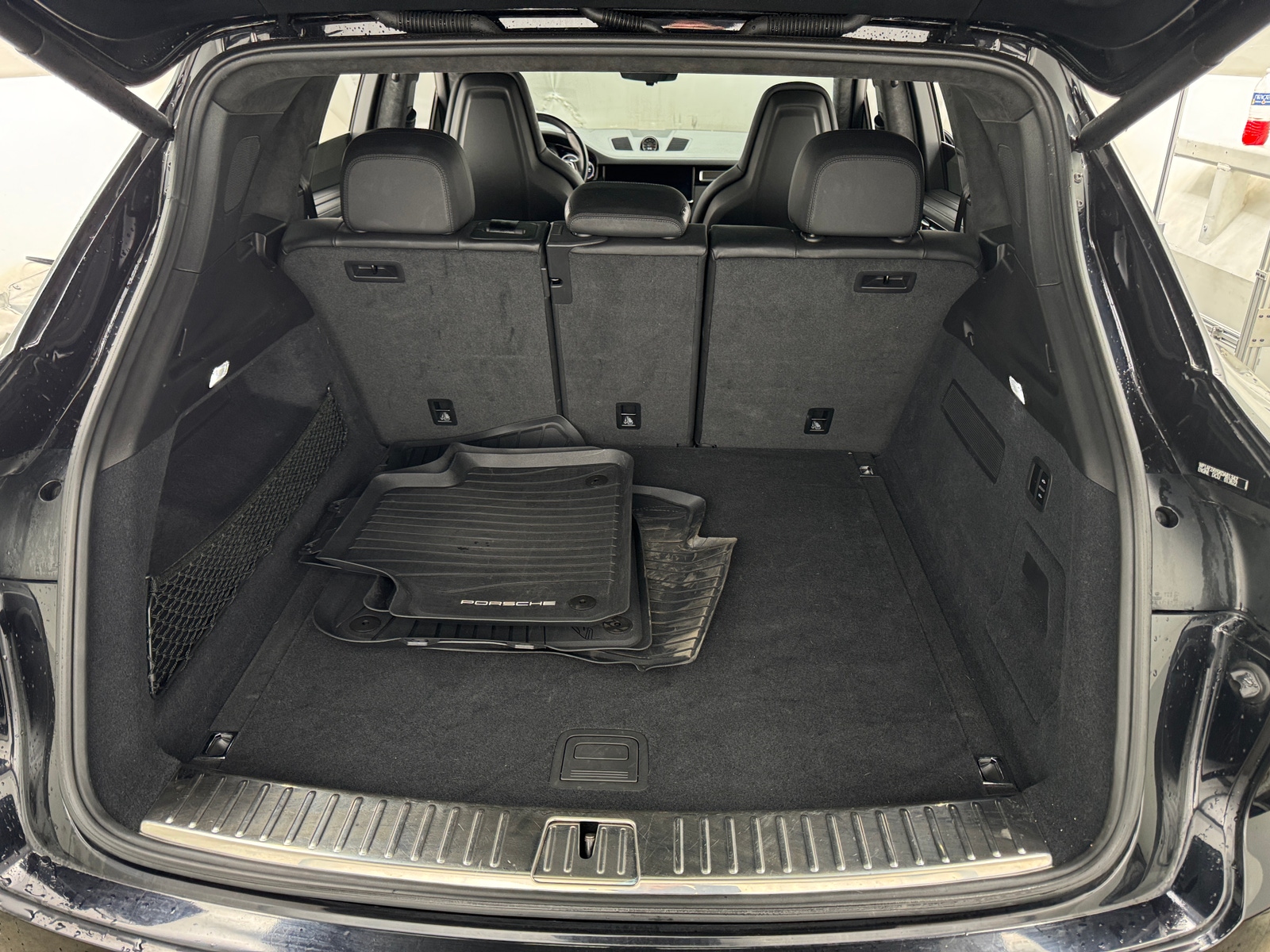 Thumbnail: 2019 Porsche Cayenne - 6