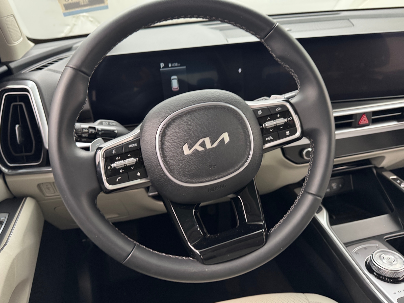 Thumbnail: 2025 Kia Sorento - 4