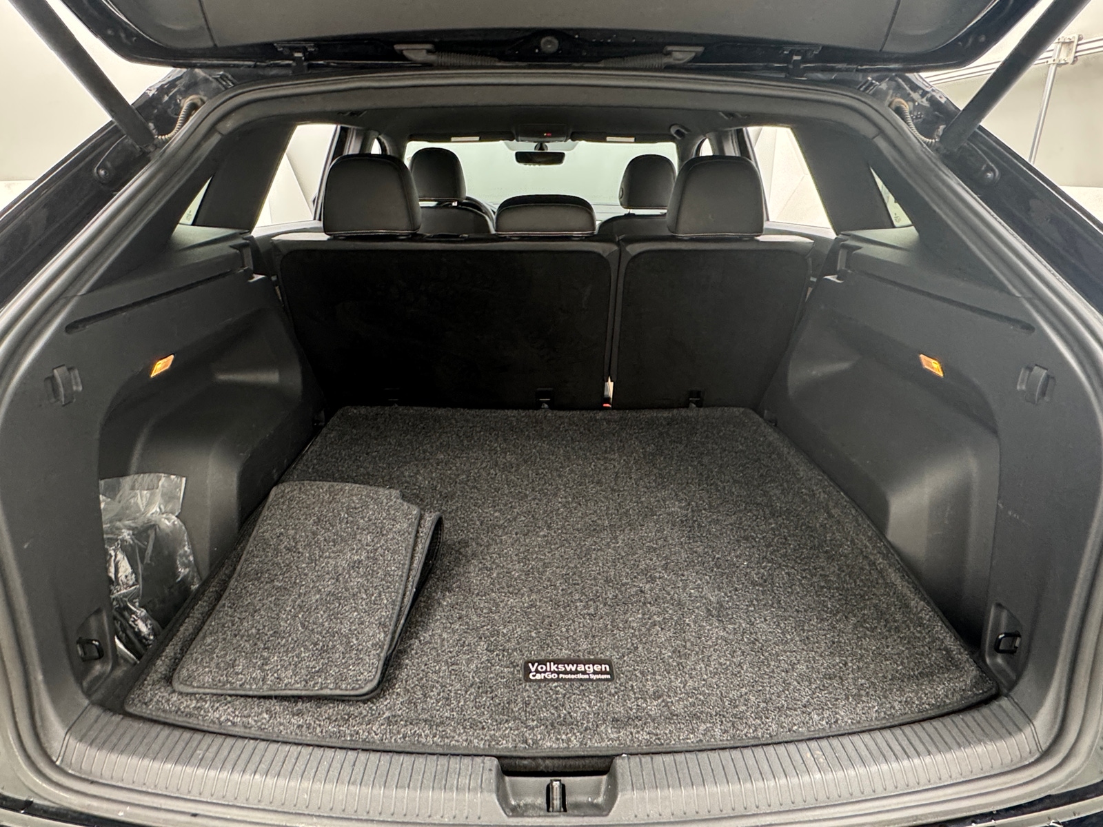 Thumbnail: 2022 Volkswagen Atlas - 6