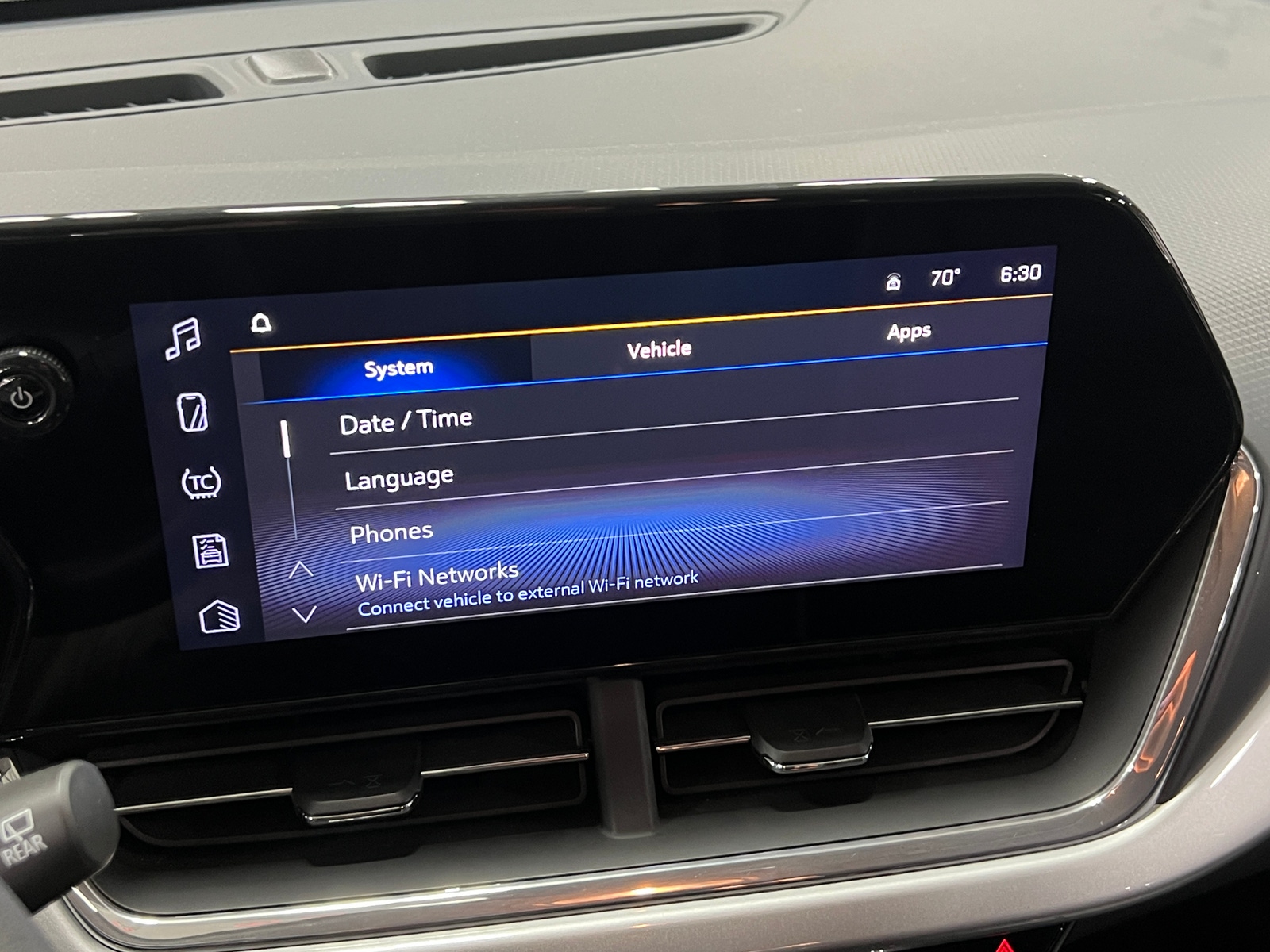 Thumbnail: 2025 Chevrolet Trax - 4