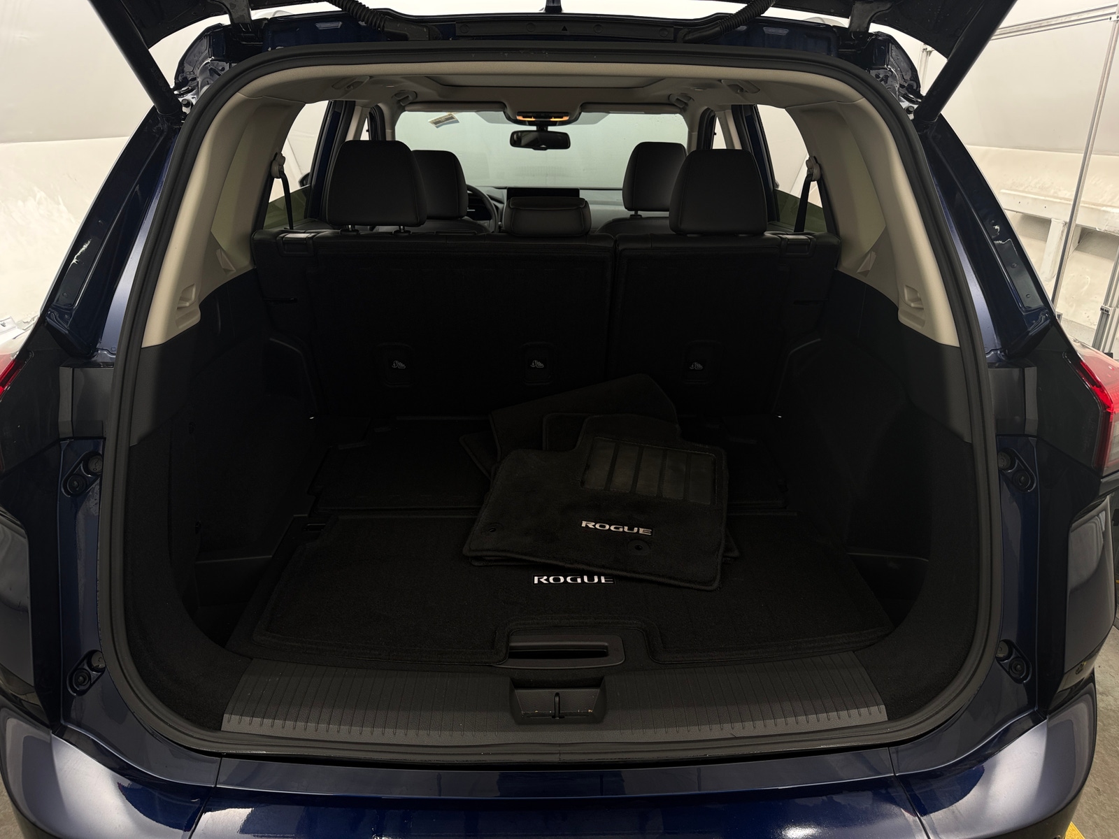 Thumbnail: 2025 Nissan Rogue - 6