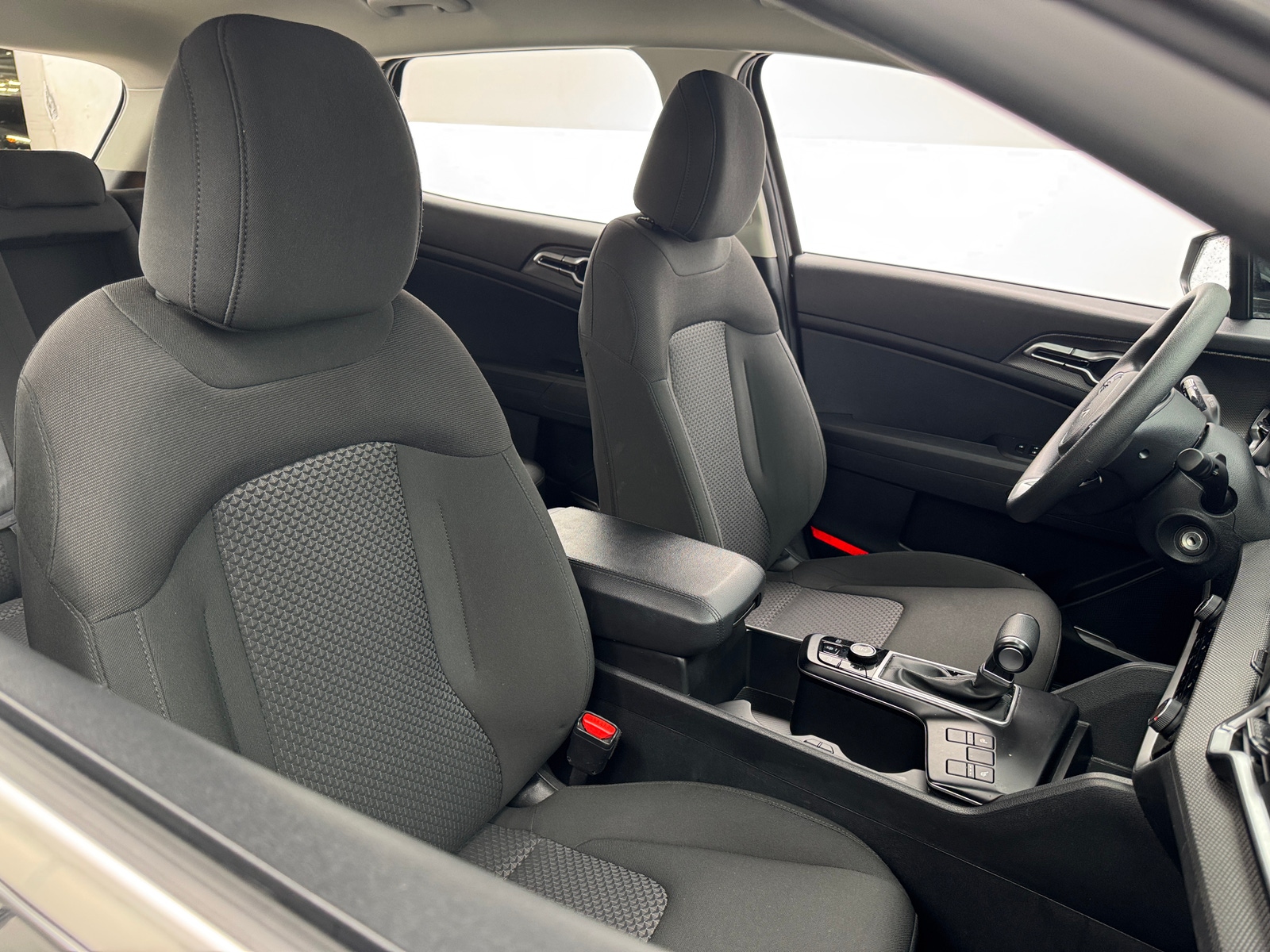 Thumbnail: 2025 Kia Sportage - 2