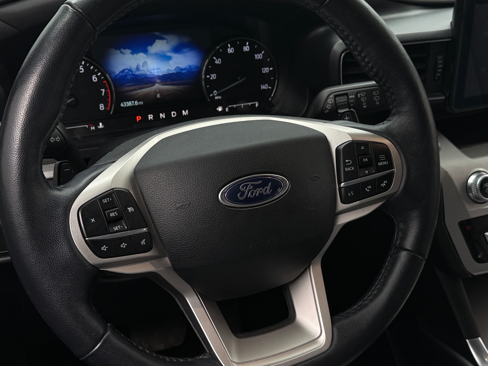 Thumbnail: 2021 Ford Explorer - 4