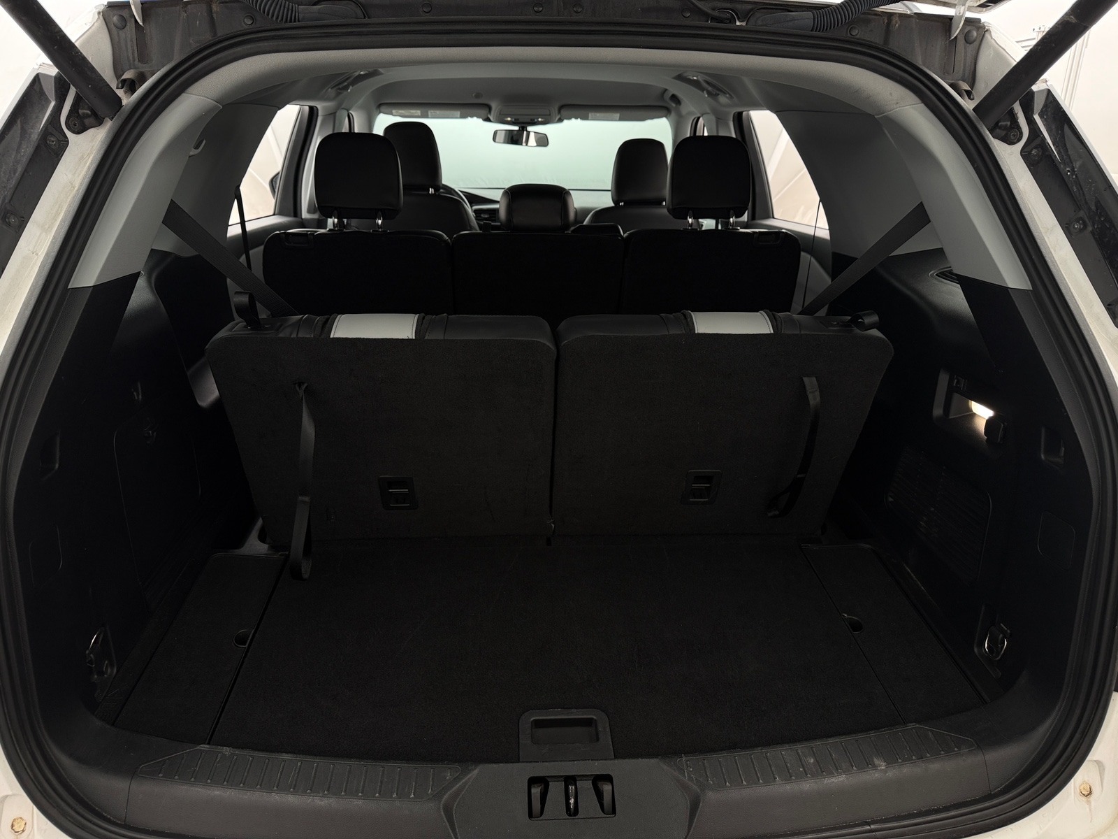 Thumbnail: 2021 Ford Explorer - 6