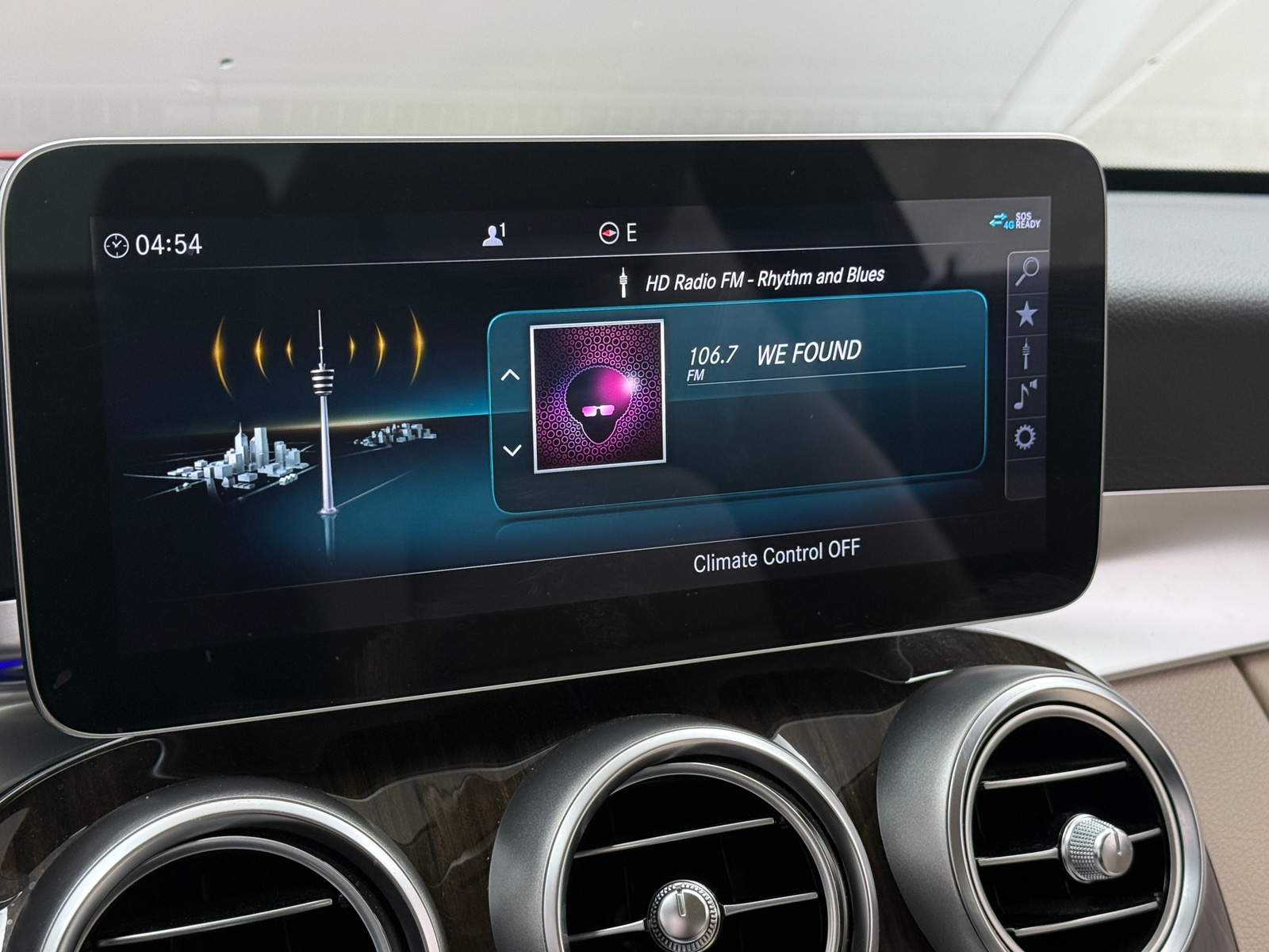 Thumbnail: 2020 Mercedes-Benz C-Class - 2