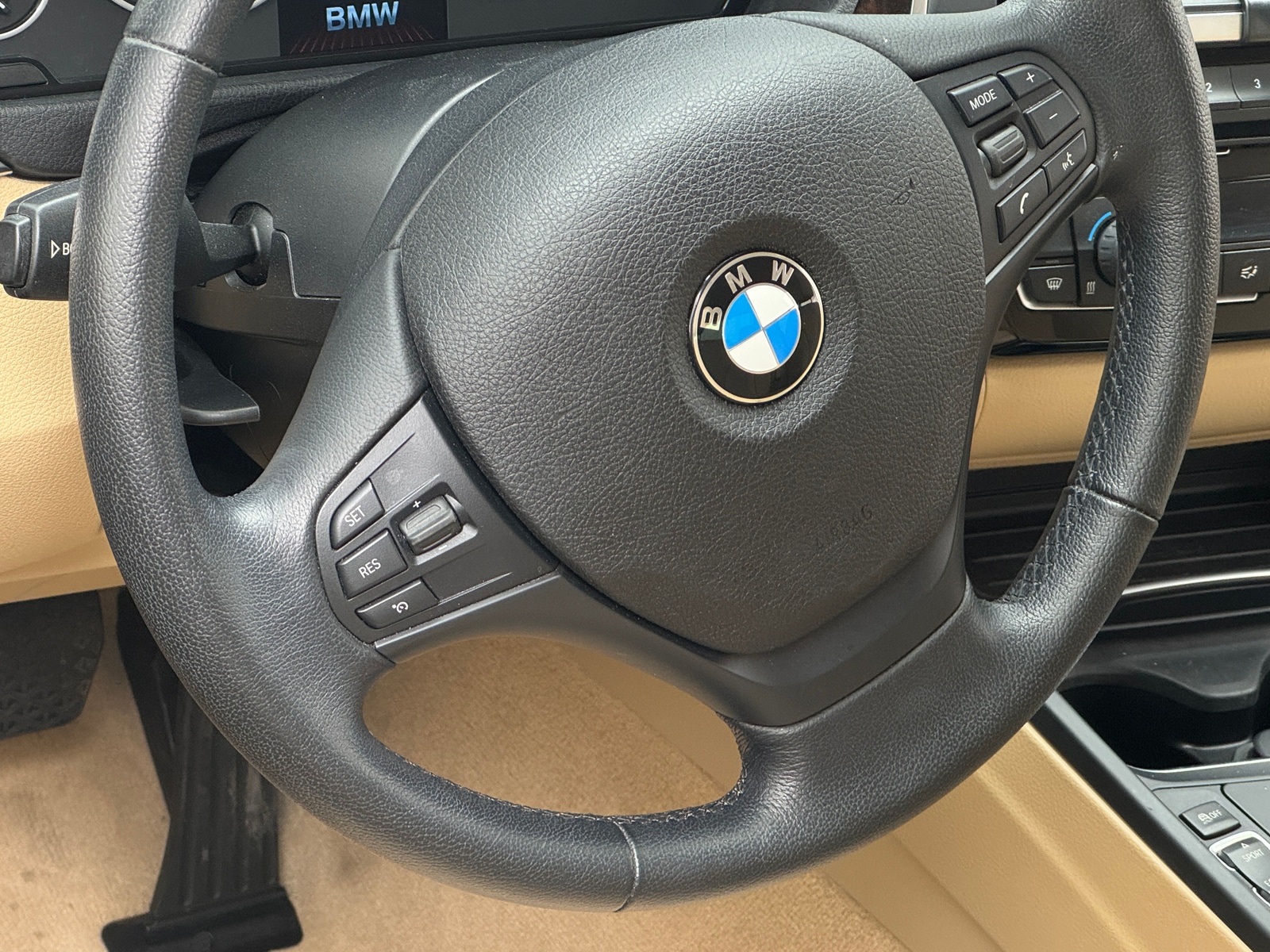 Thumbnail: 2016 BMW 3 Series - 4