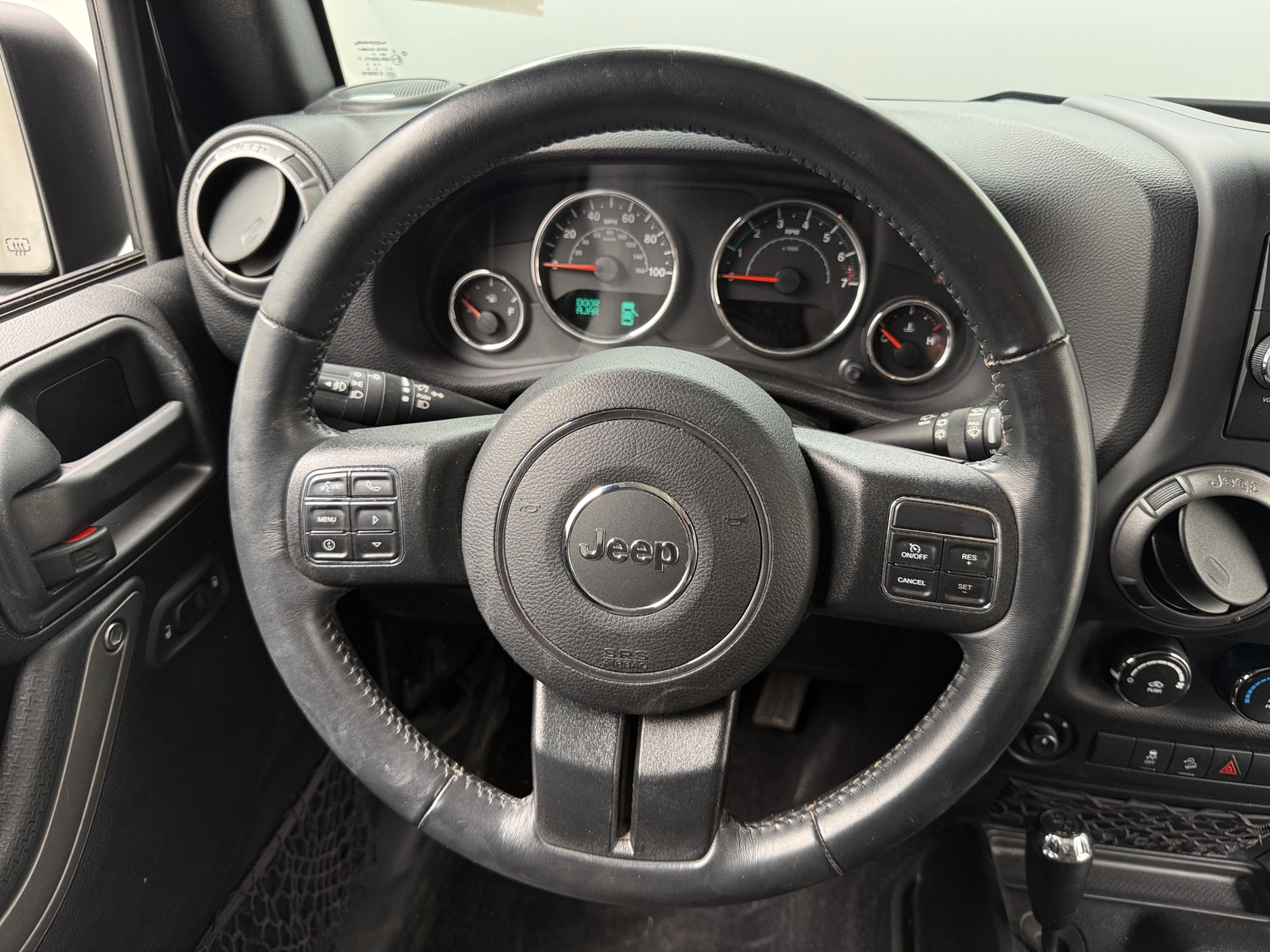 Thumbnail: 2017 Jeep Wrangler - 5