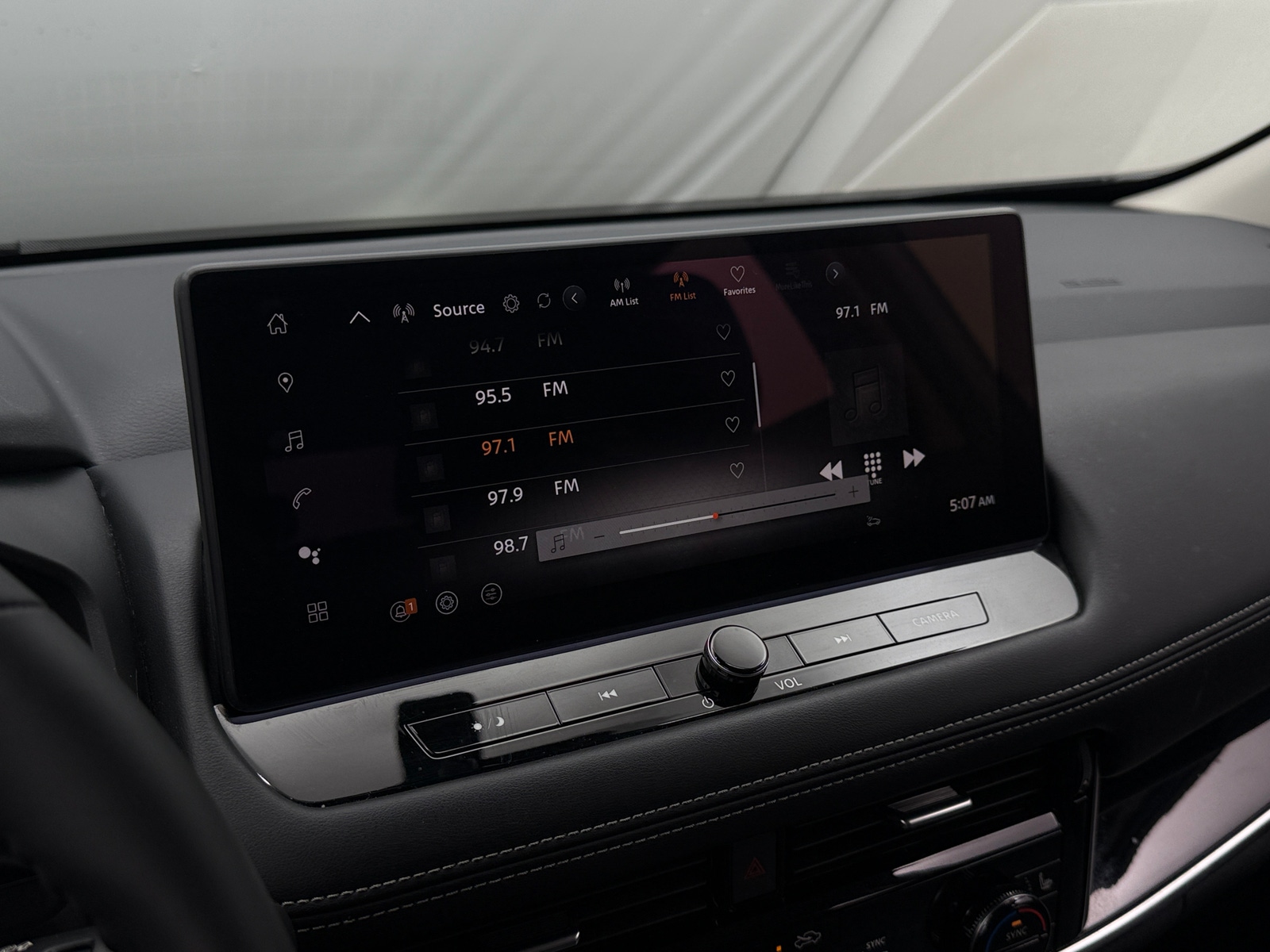 Thumbnail: 2025 Nissan Rogue - 3