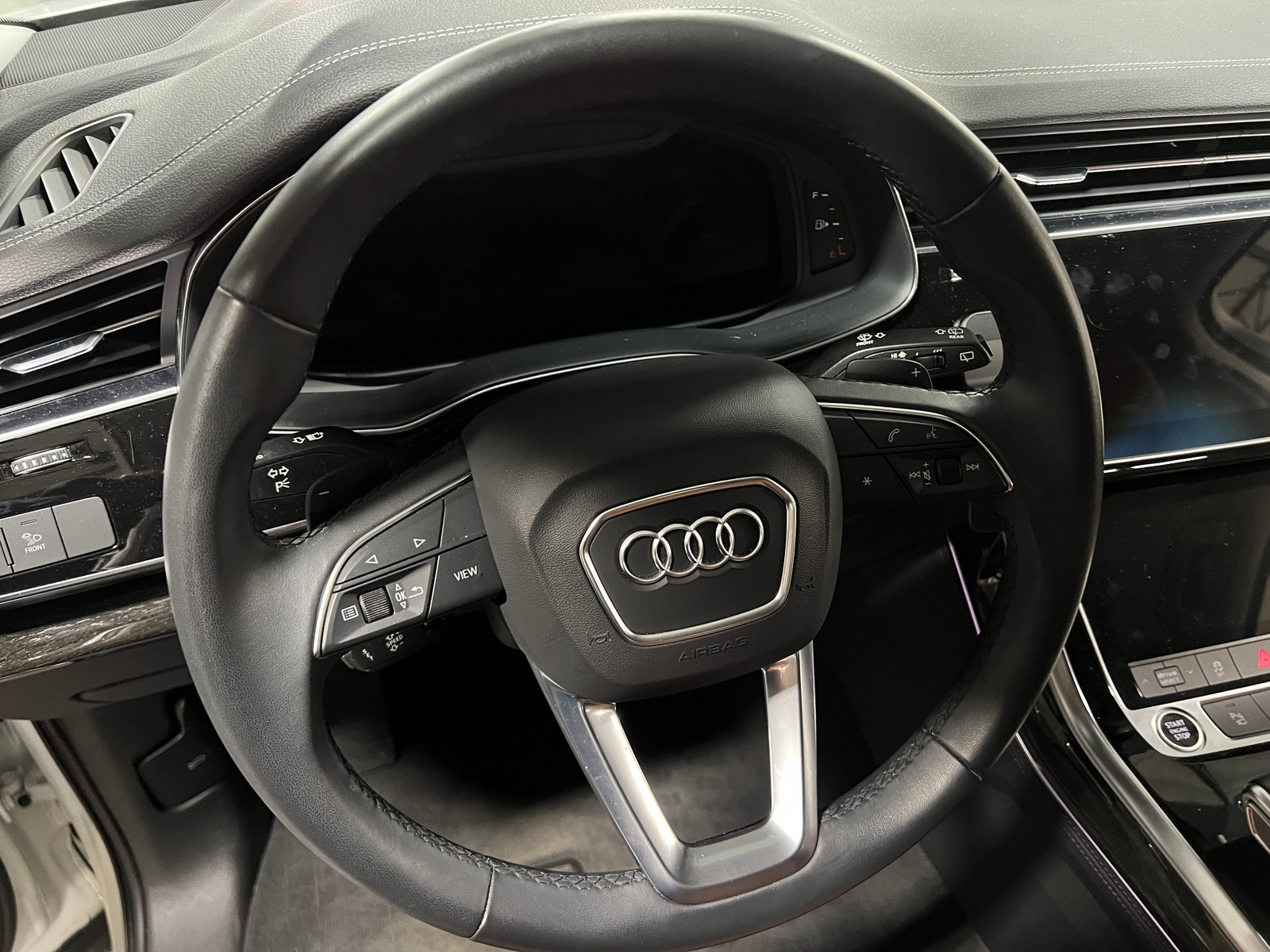 Thumbnail: 2023 Audi Q7 - 4