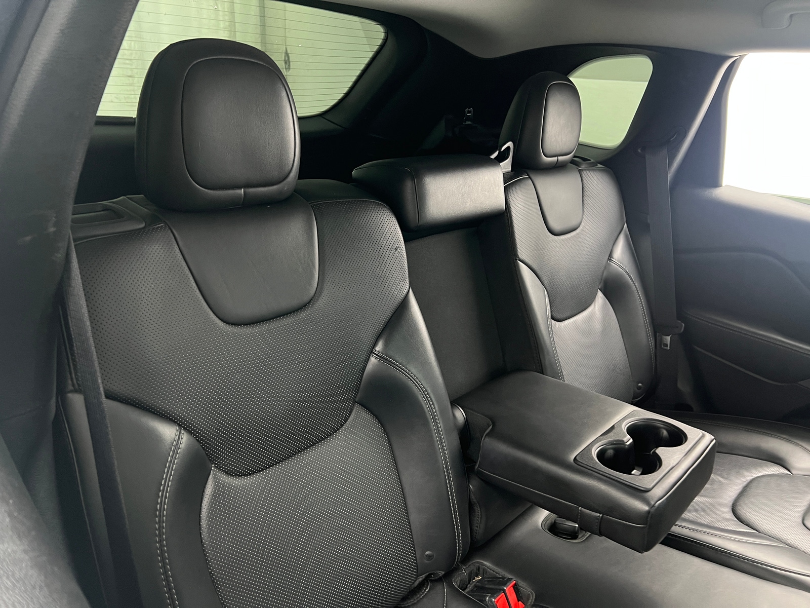 Thumbnail: 2019 Jeep Cherokee - 5