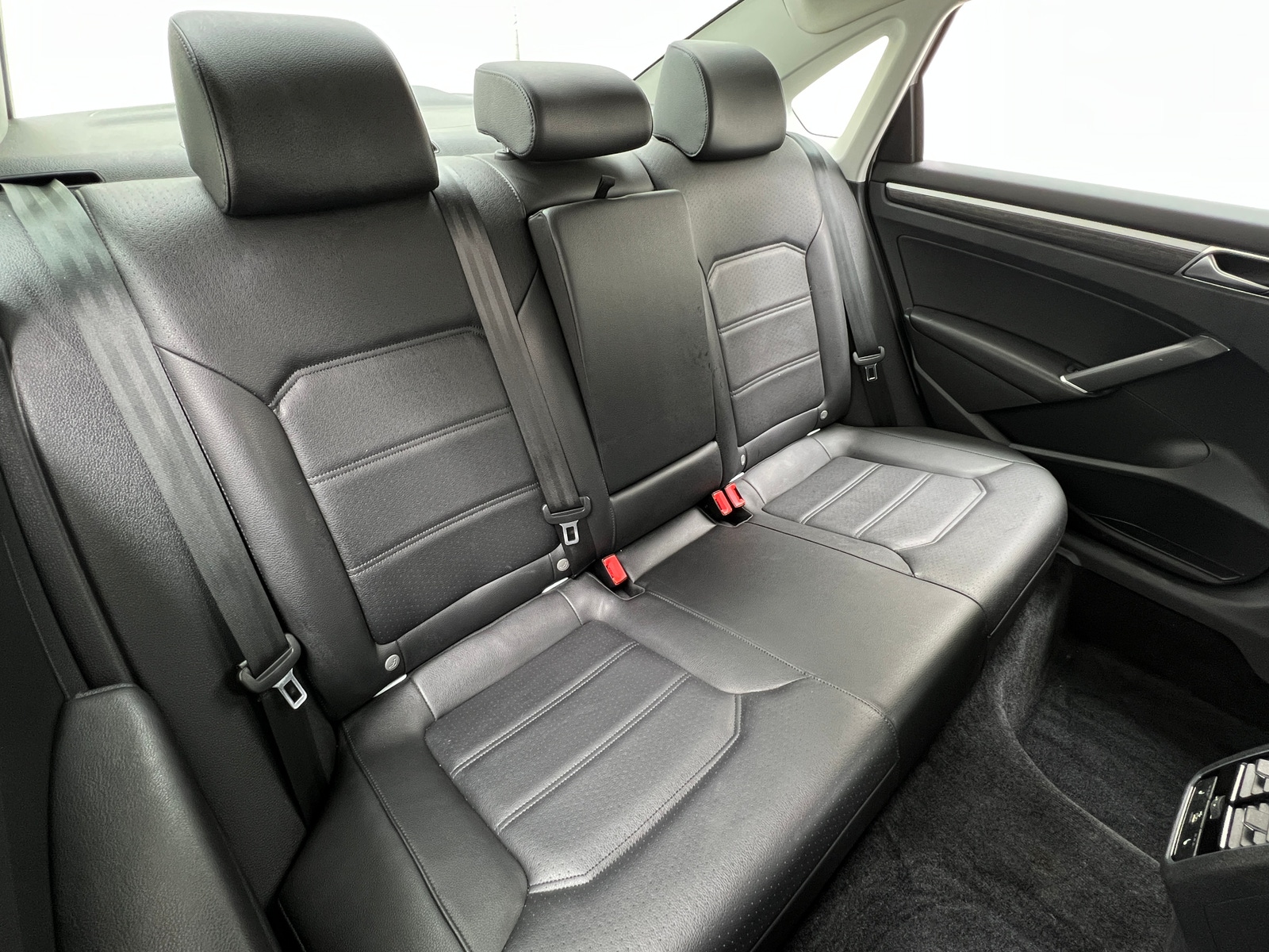 Thumbnail: 2018 Volkswagen Passat - 5