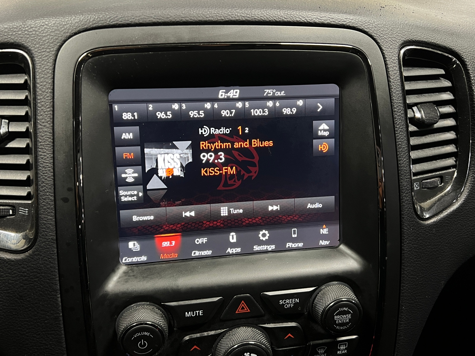 Thumbnail: 2019 Dodge Durango - 3