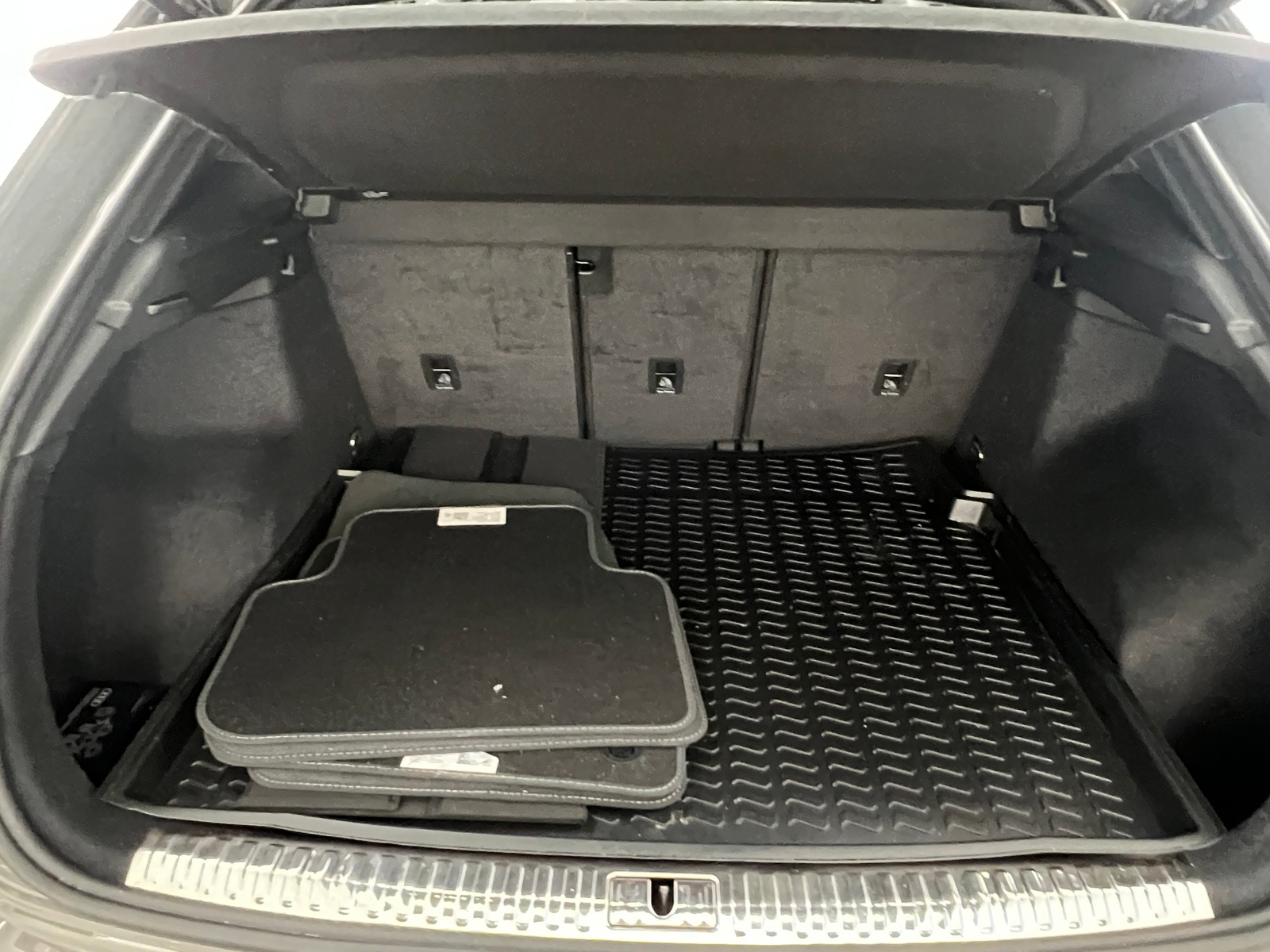 Thumbnail: 2024 Audi Q3 - 6