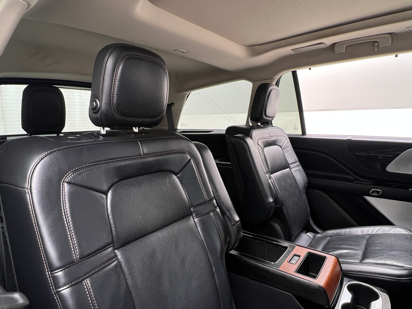 Thumbnail: 2020 Lincoln Aviator - 5