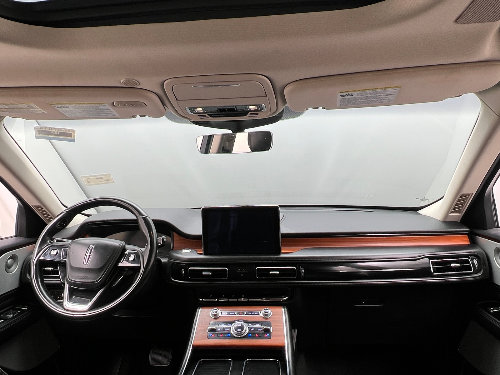 Thumbnail: 2020 Lincoln Aviator - 2