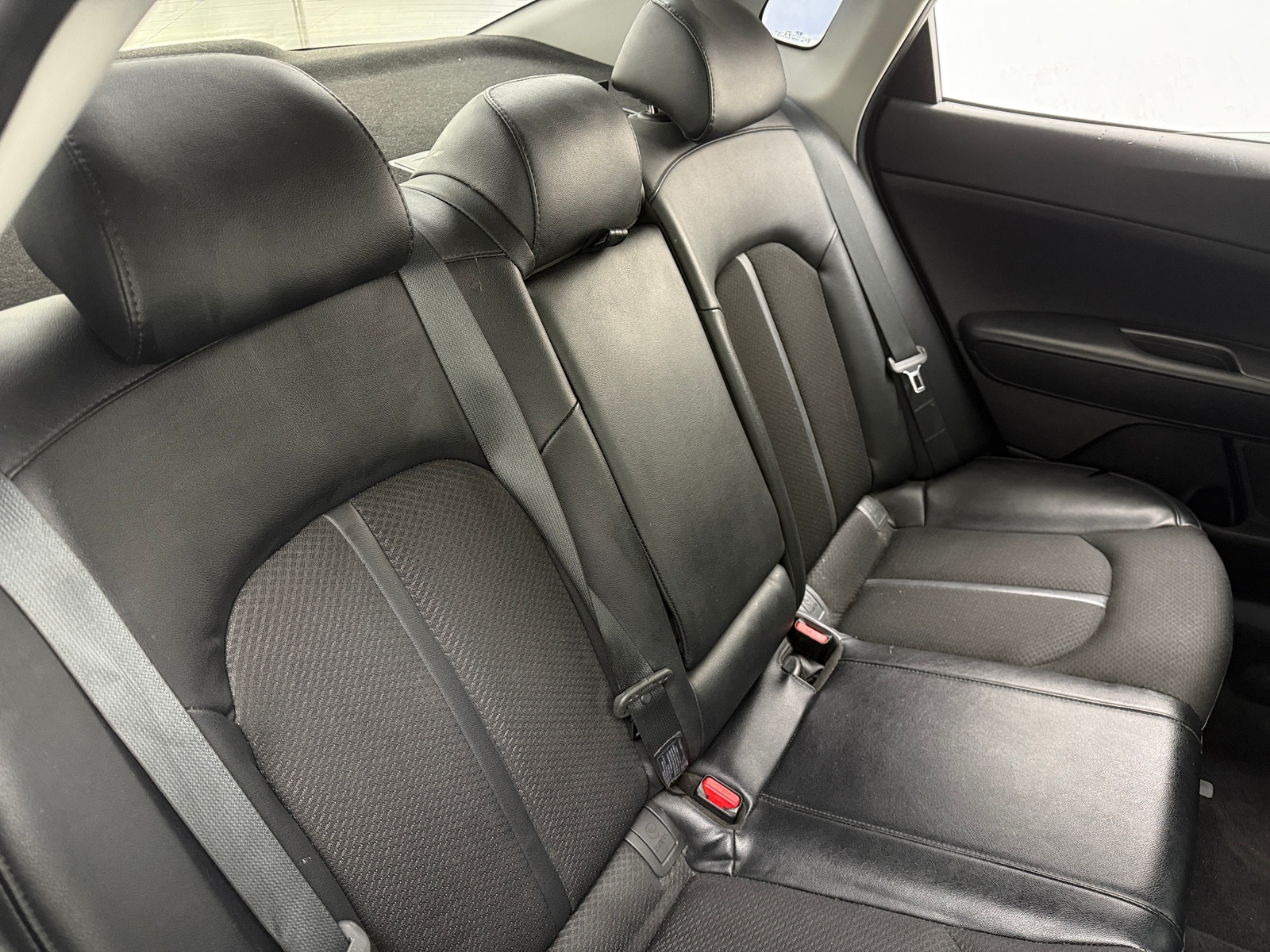 Thumbnail: 2018 Kia Optima - 6