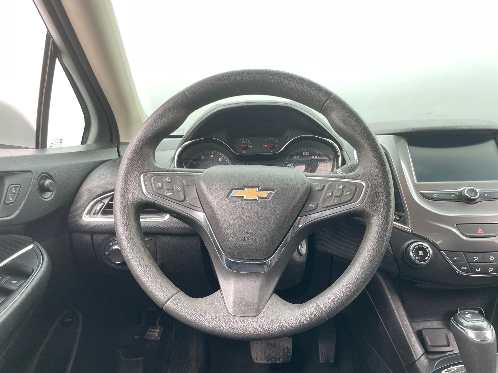 Thumbnail: 2016 Chevrolet Cruze - 5