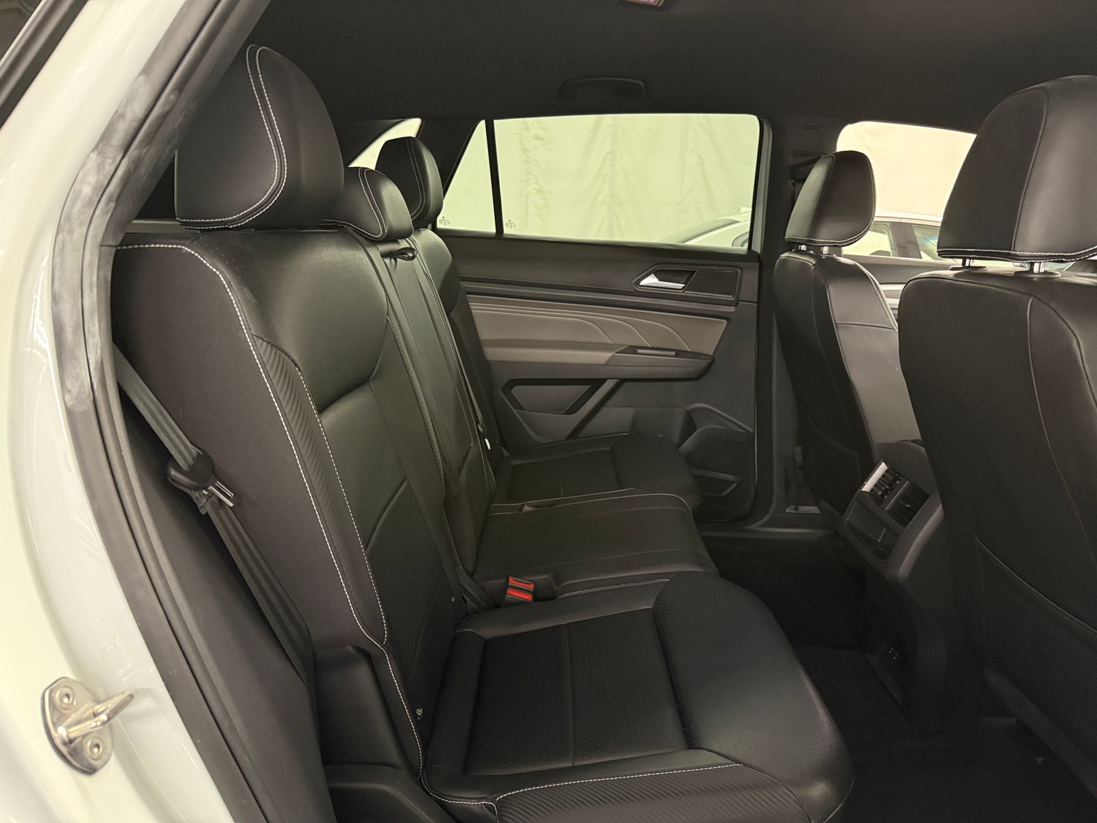 Thumbnail: 2023 Volkswagen Atlas - 5